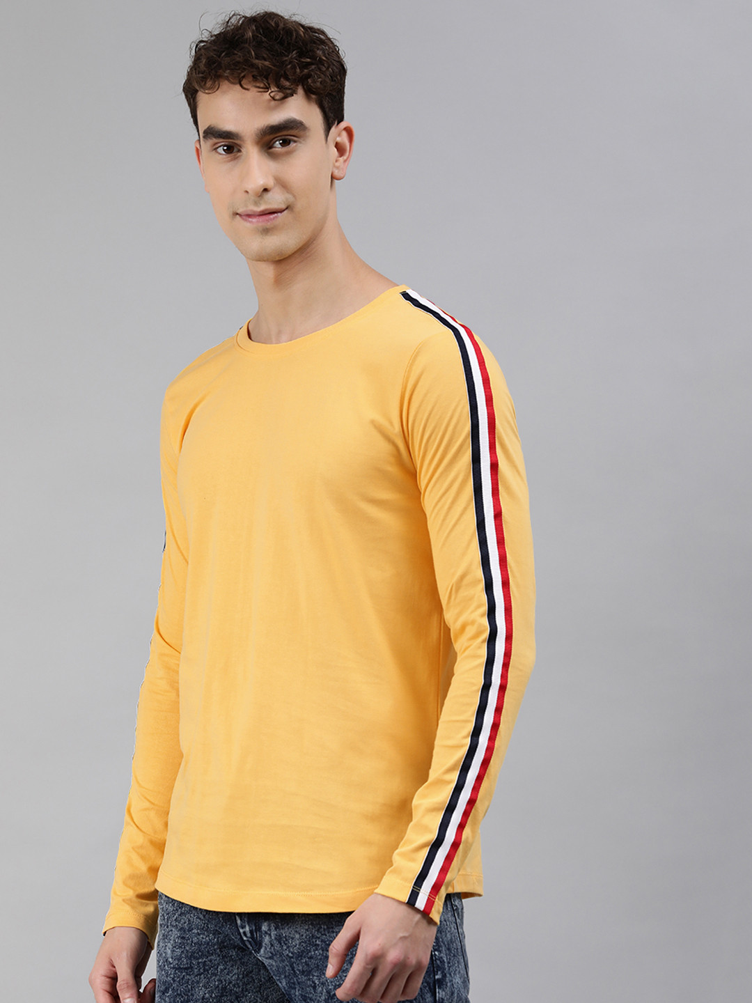 

Urbano Fashion Men Yellow Solid Round Neck Pure Cotton T-shirt