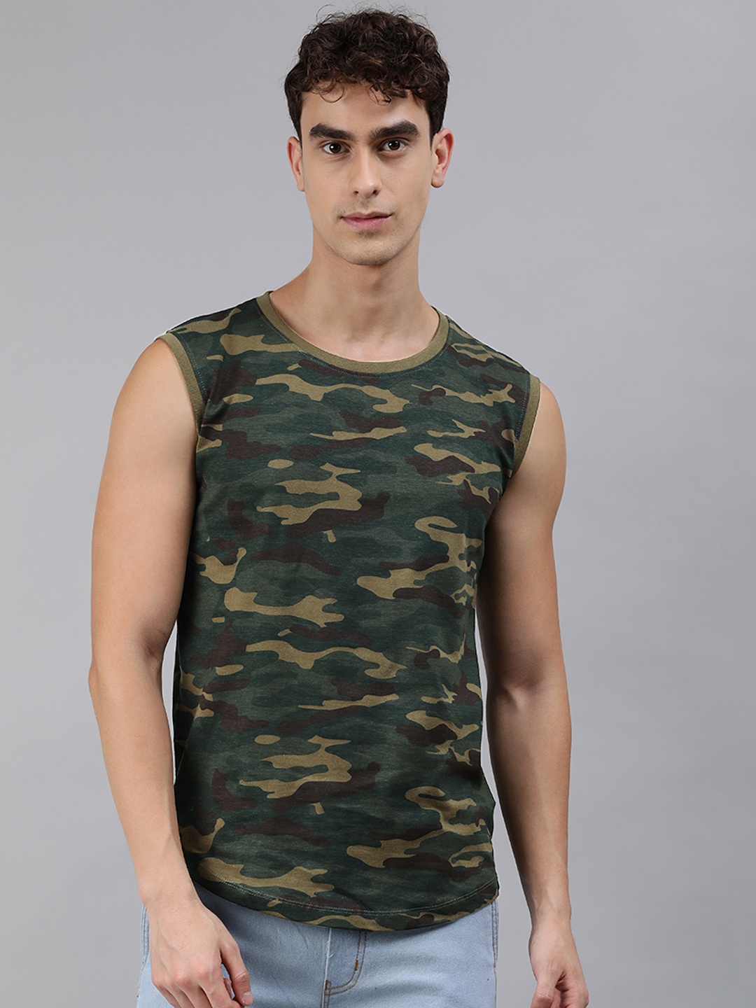 

Urbano Fashion Men Green Camo Printed Round Neck Pure Cotton T-shirt