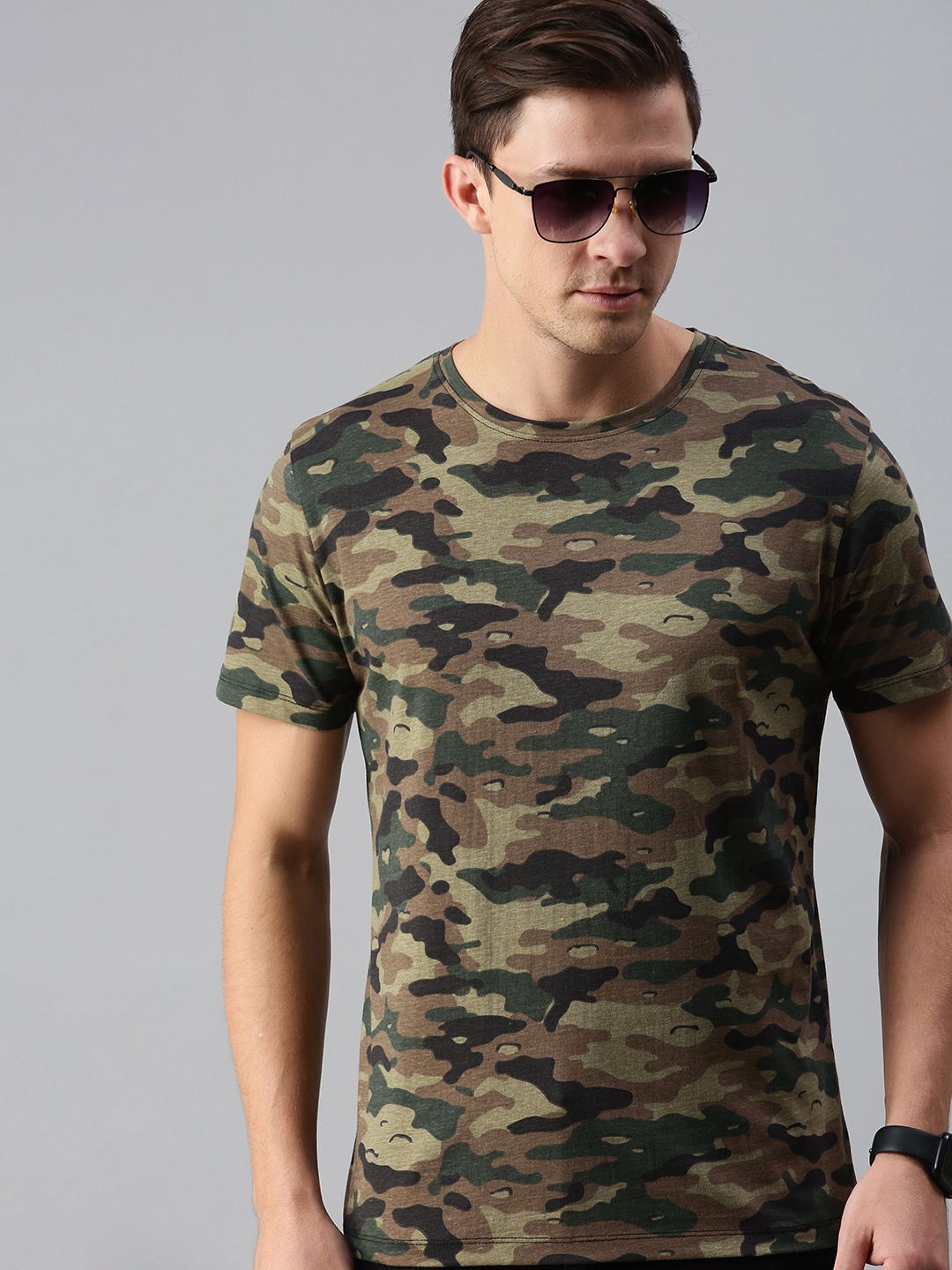 

Urbano Fashion Men Green Brown Camouflage Printed Slim Fit Pure Cotton T-shirt