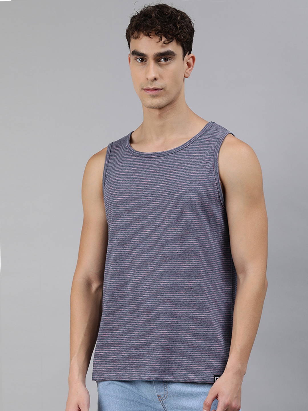 

Urbano Fashion Men Navy Blue Pink Striped Slim Fit Round Neck Pure Cotton T-shirt
