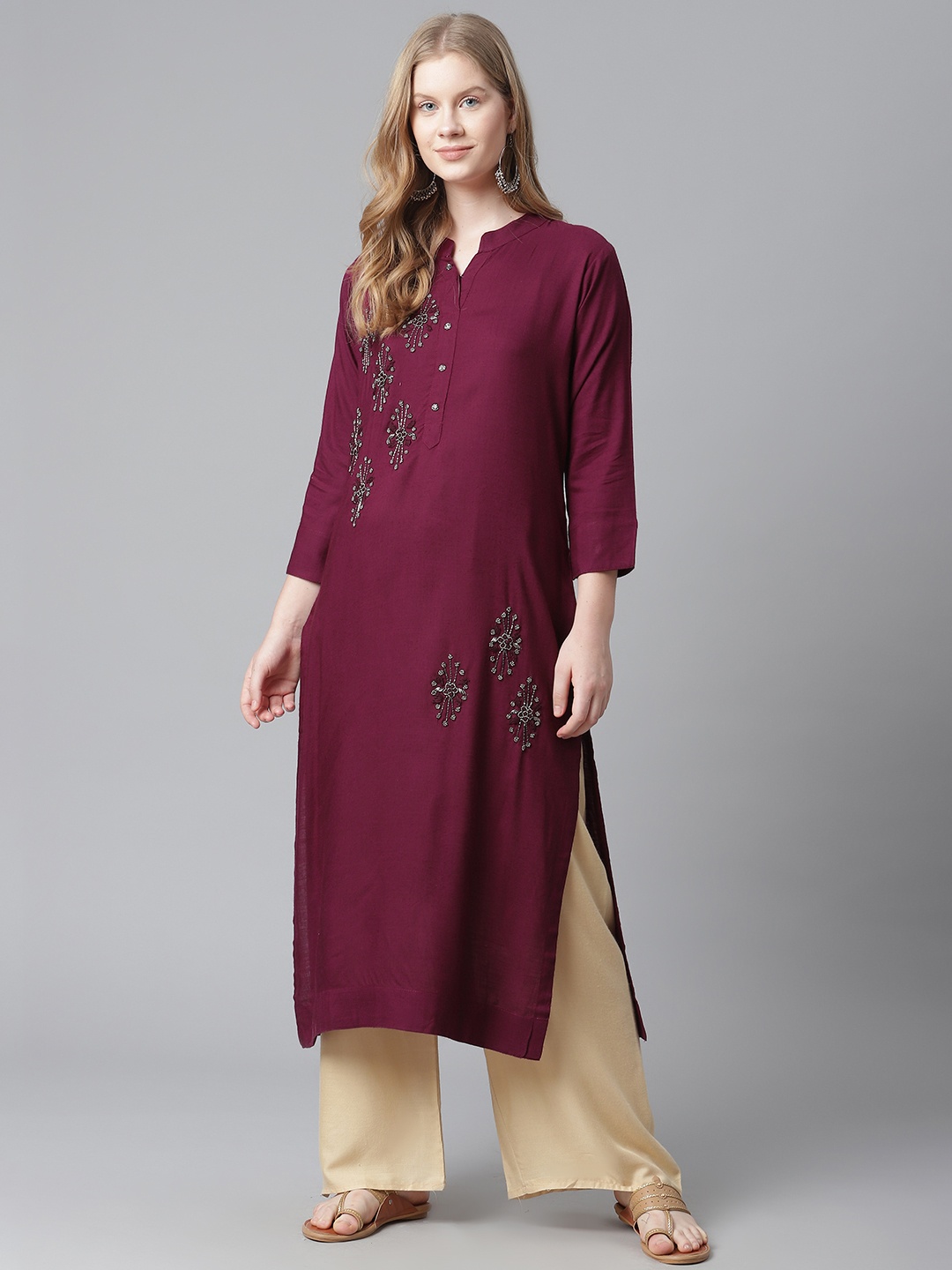 

HIGHLIGHT FASHION EXPORT Women Magenta Embellished Zardozi Kurta