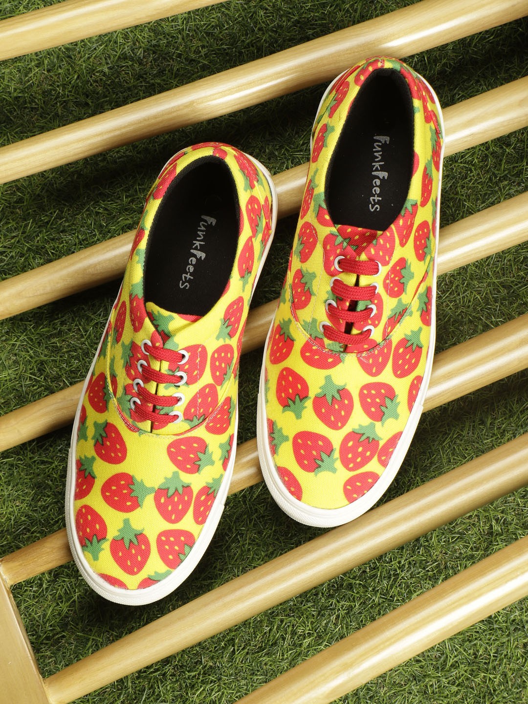 

FF FUNKFEETS Unisex Yellow & Red Strawberry Printed Sneakers