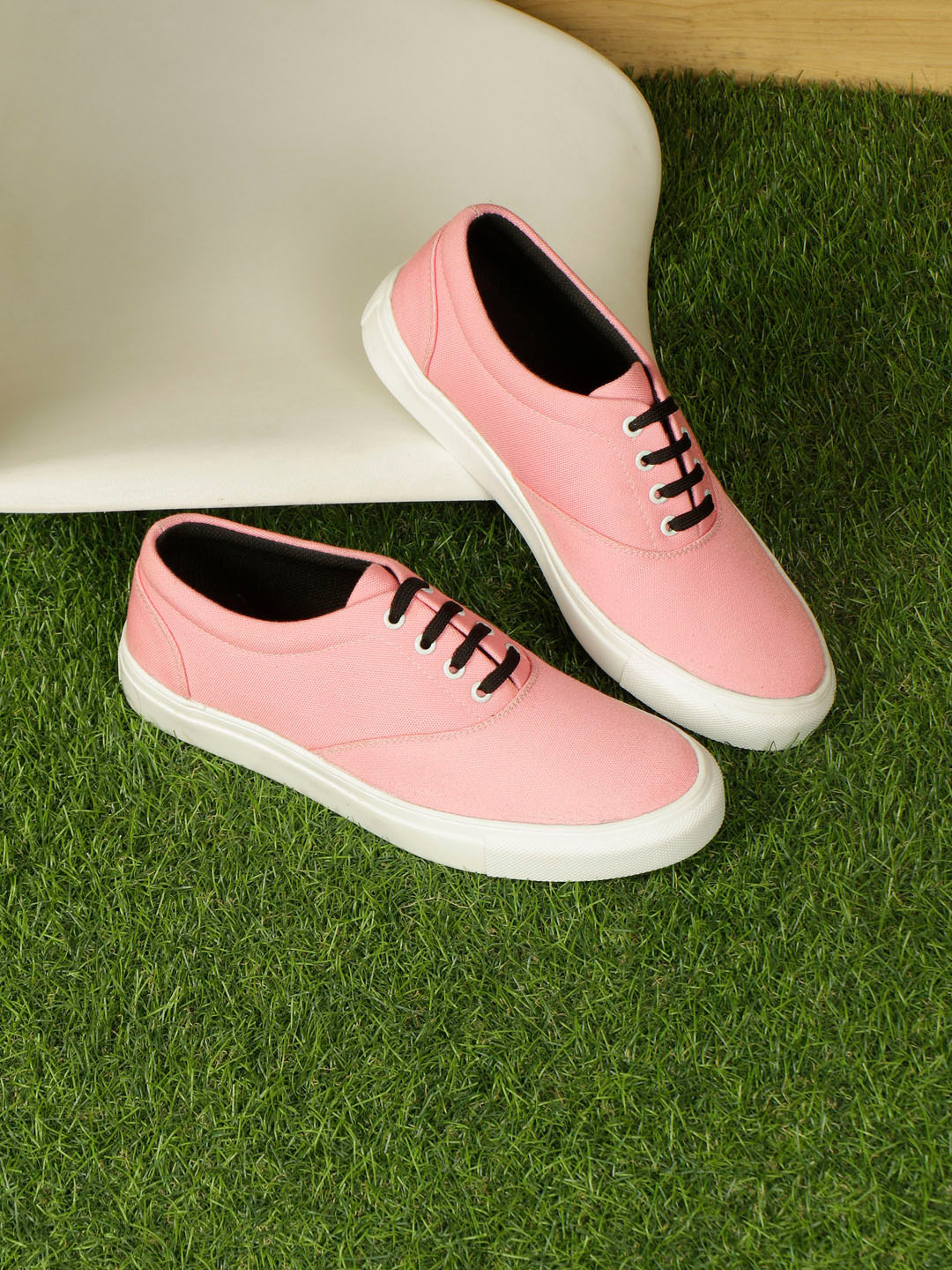

FF FUNKFEETS Unisex Pink Solid Sneakers