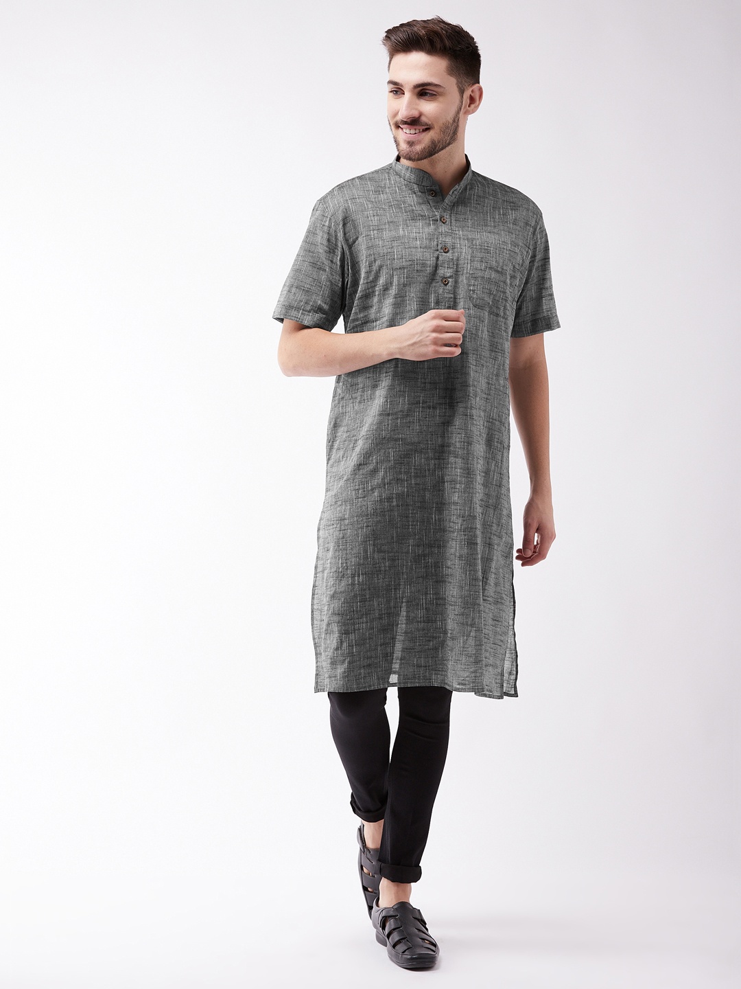 

VASTRAMAY Men Grey Cotton Handloom Kurta