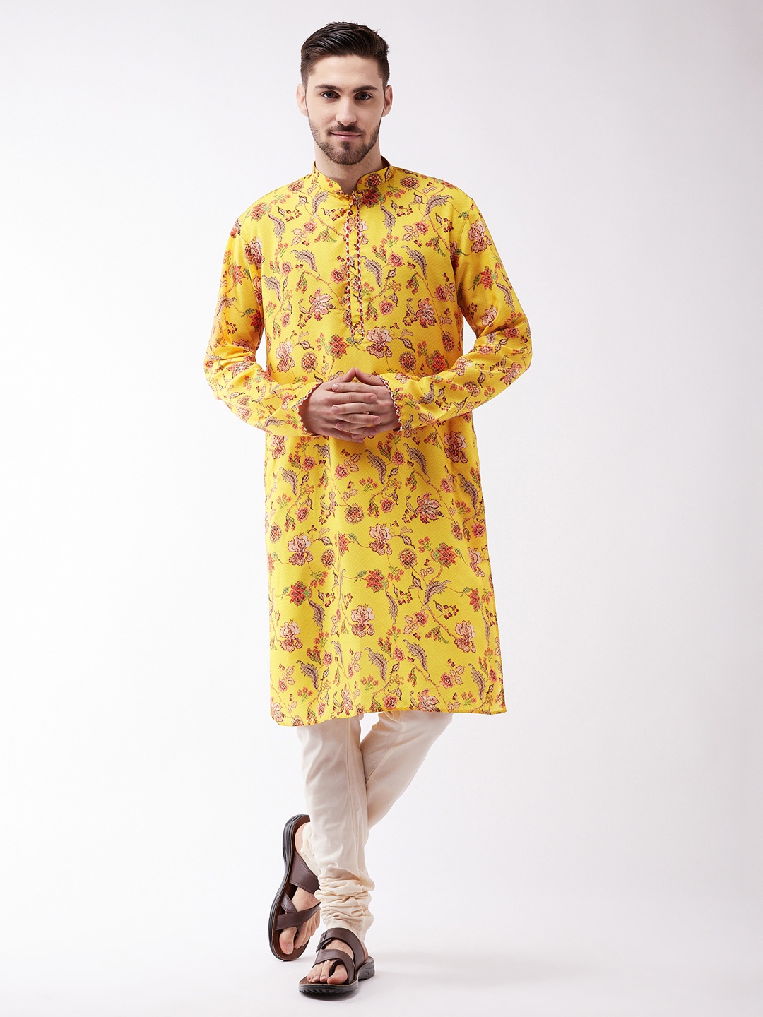 

VASTRAMAY Men Yellow Floral Printed Regular Kurta with Pyjamas