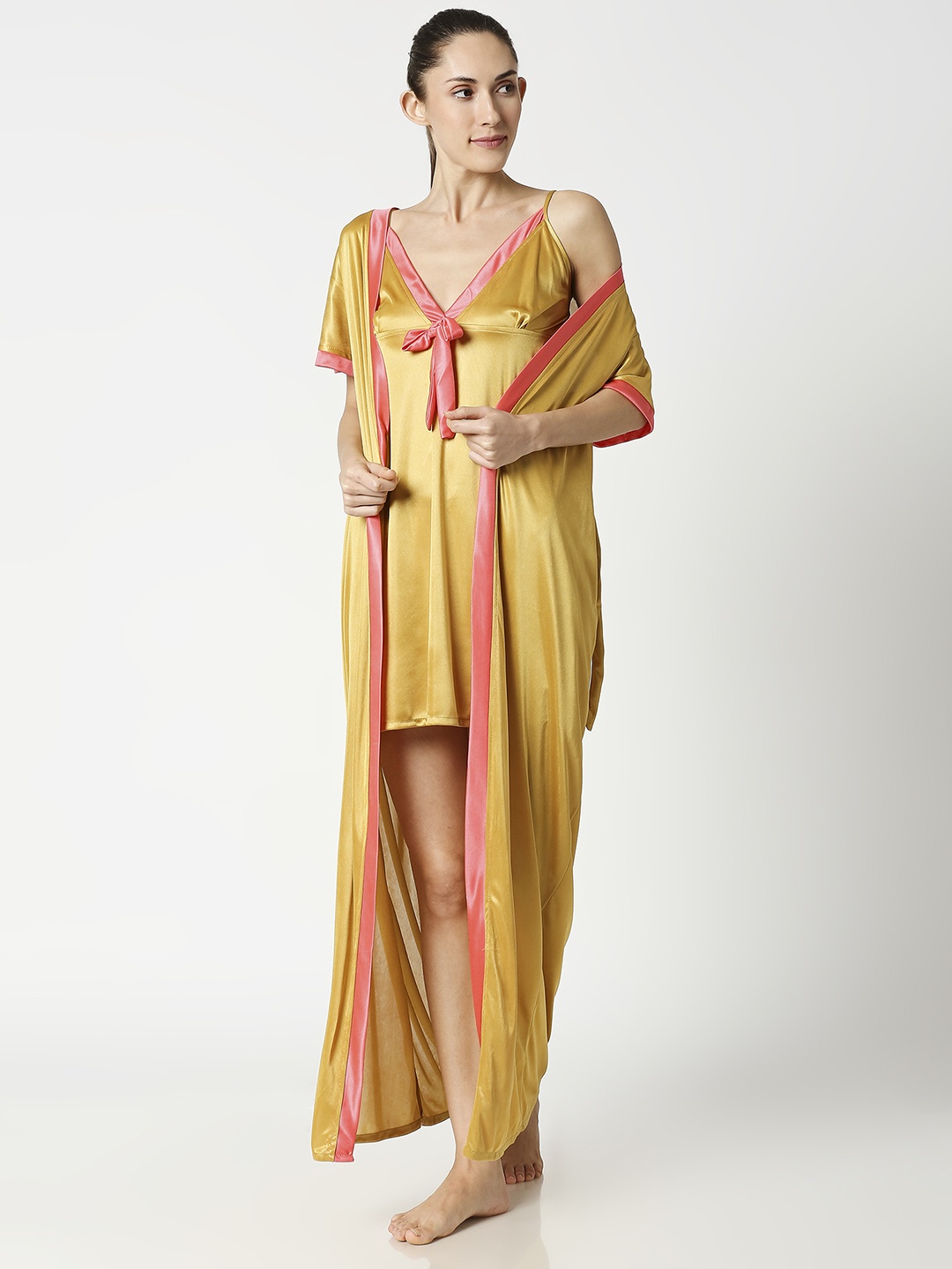 

AV2 Gold-Toned Solid Nightdress with Robe