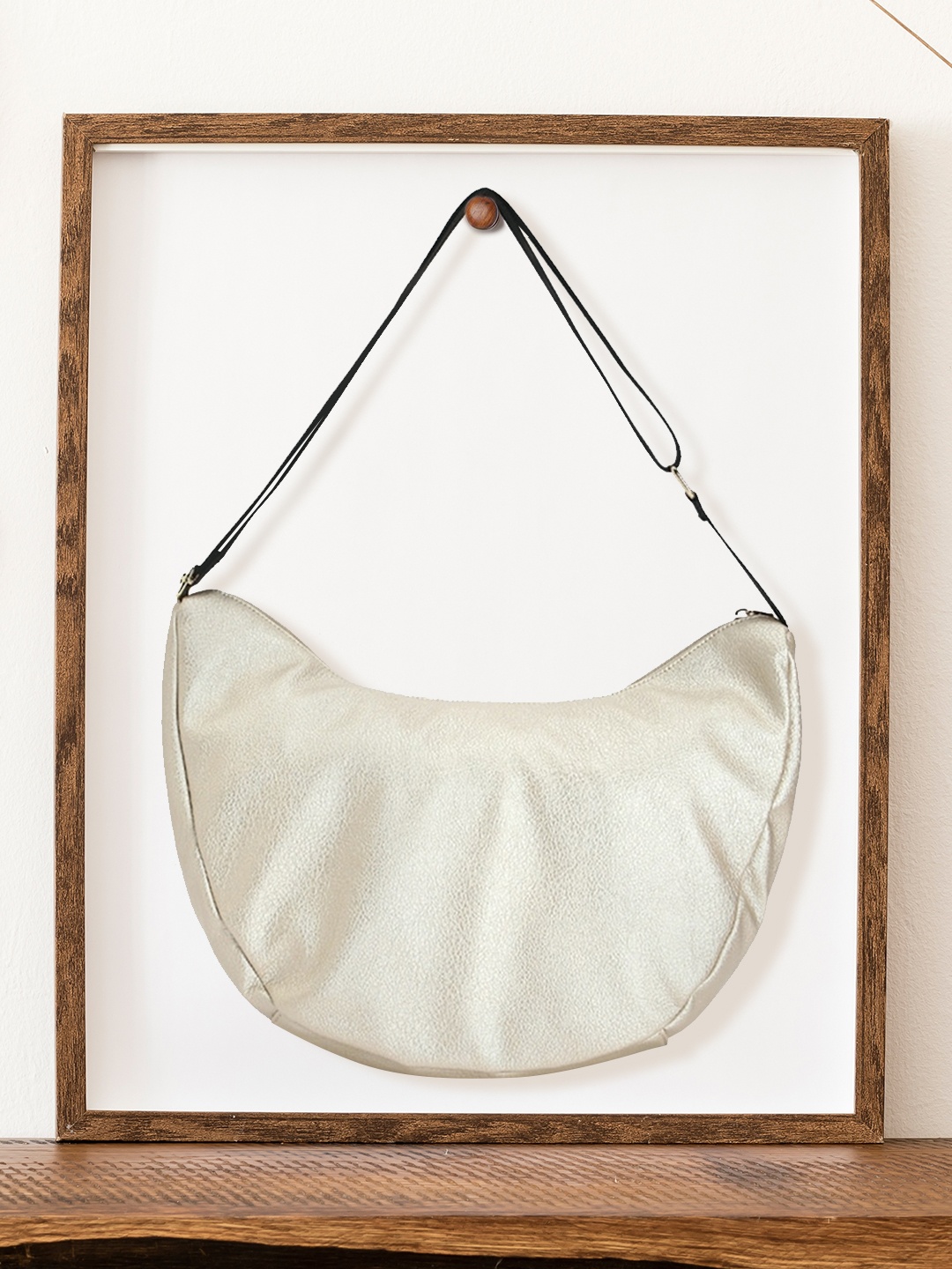 

FOREVER 21 Gold-Toned Solid Hobo Bag
