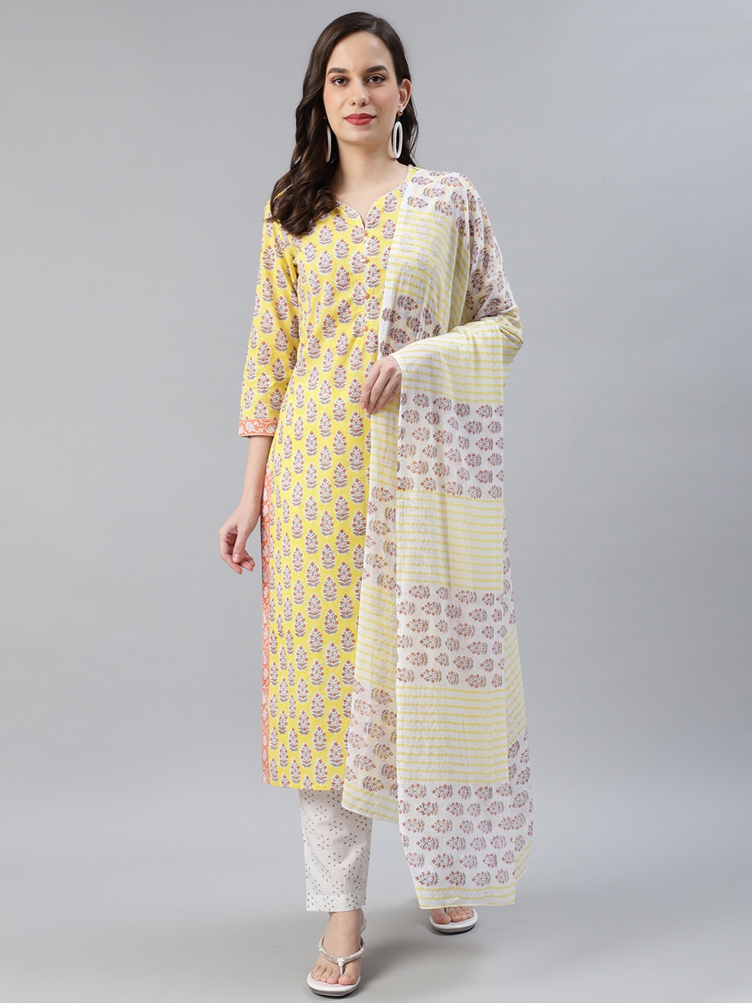 

AHIKA Women Yellow & White Pure Cotton Printed Kurta with Trousers & Dupatta