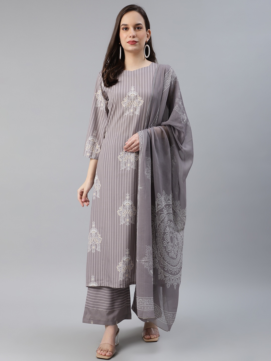 

AHIKA Women Grey & White Printed Kurta with Palazzos & Dupatta