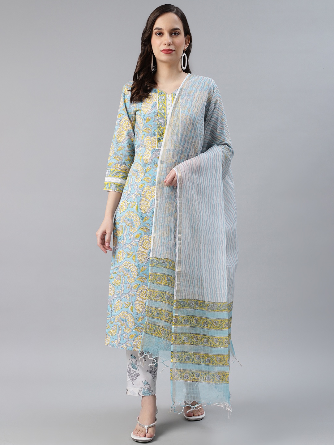 

AHIKA Women Blue & White Printed Pure Cotton Kurta with Trousers & Dupatta