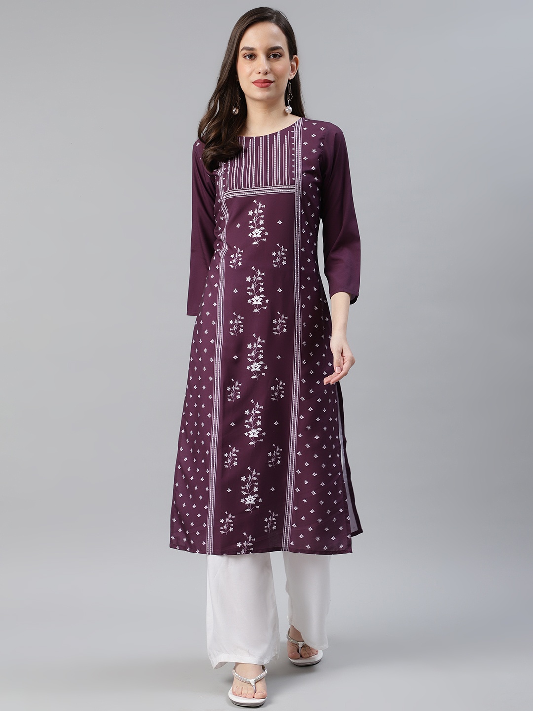 

AHIKA Women Burgundy & White Ethnic Motifs Printed Kurta