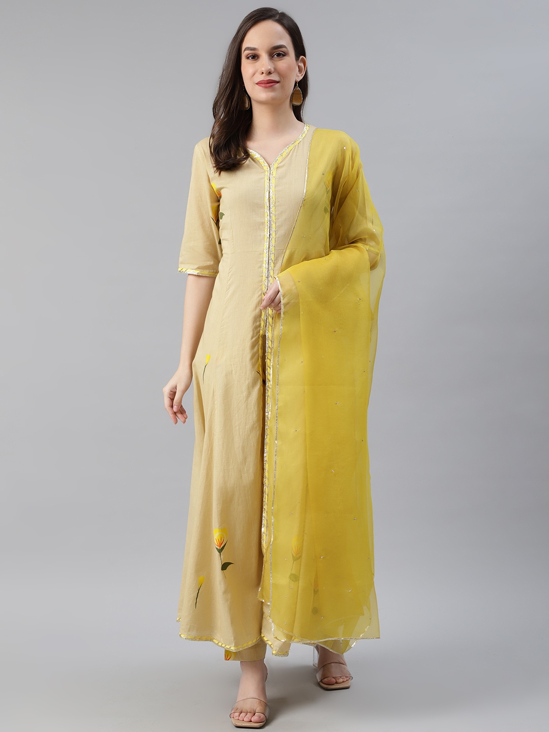 

AHIKA Women Beige & Yellow Floral Printed Kurta with Trousers & Dupatta