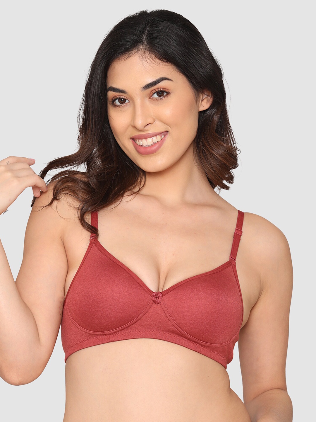 

Kalyani Maroon Solid Non-Wired Lightly Padded T-shirt Bra 18091-WINE