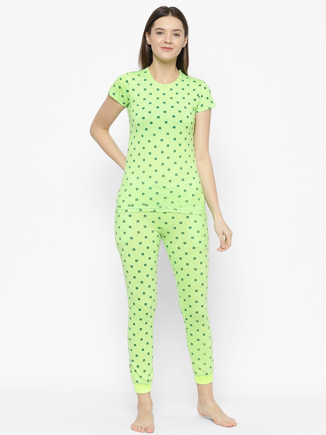 

VIMAL JONNEY Women Green Printed Night suit