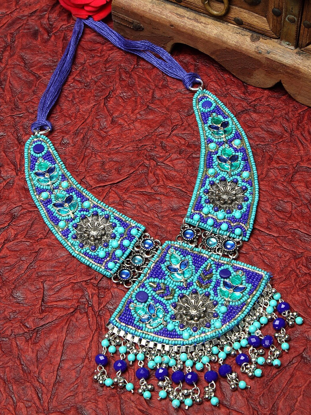 

Moedbuille Blue & Sea Green Brass Silver-Plated Handcrafted Choker Necklace