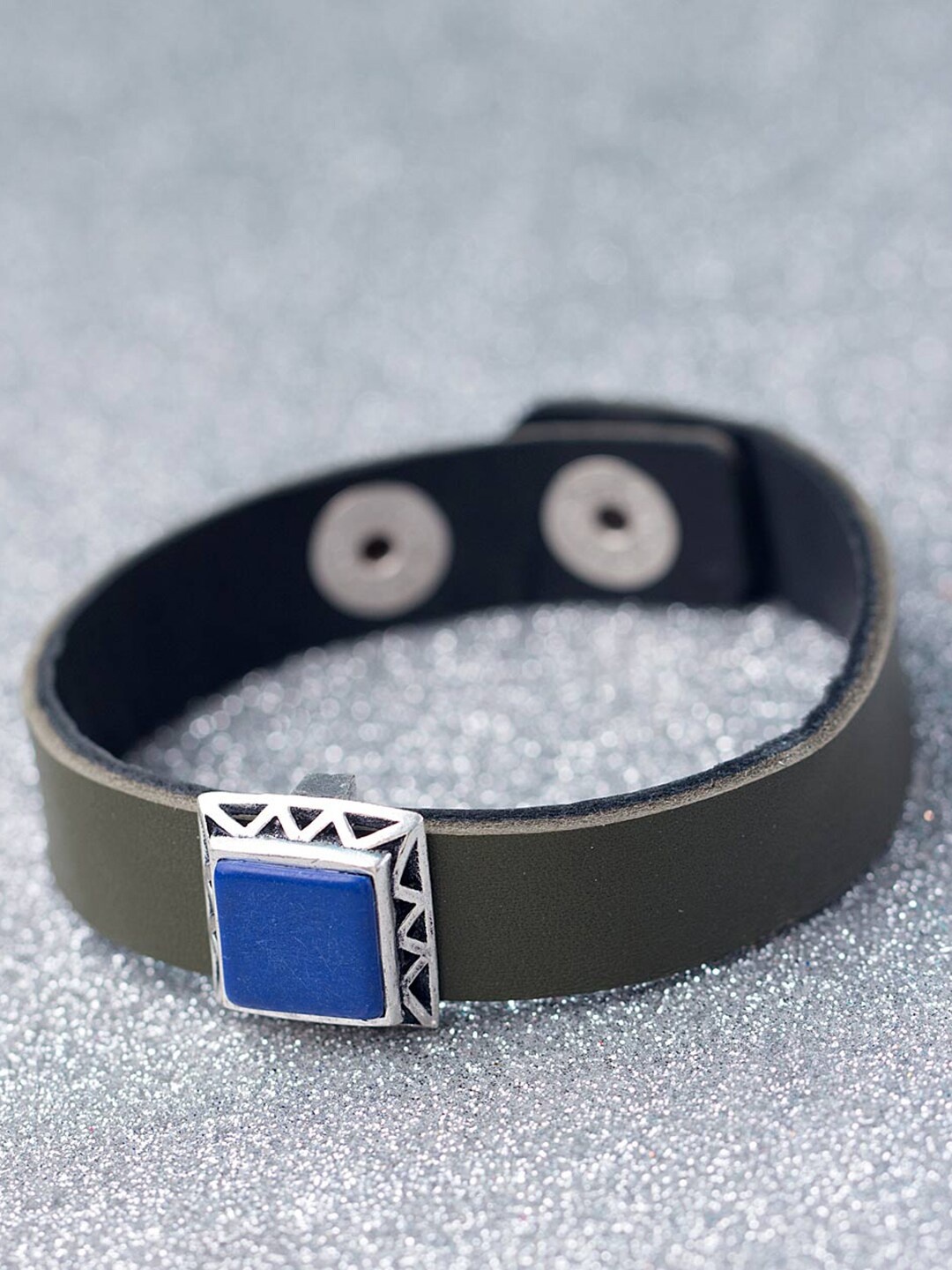 

Dare by Voylla Men Silver-Toned & Blue Leather Silver-Plated Handcrafted Wraparound Bracelet