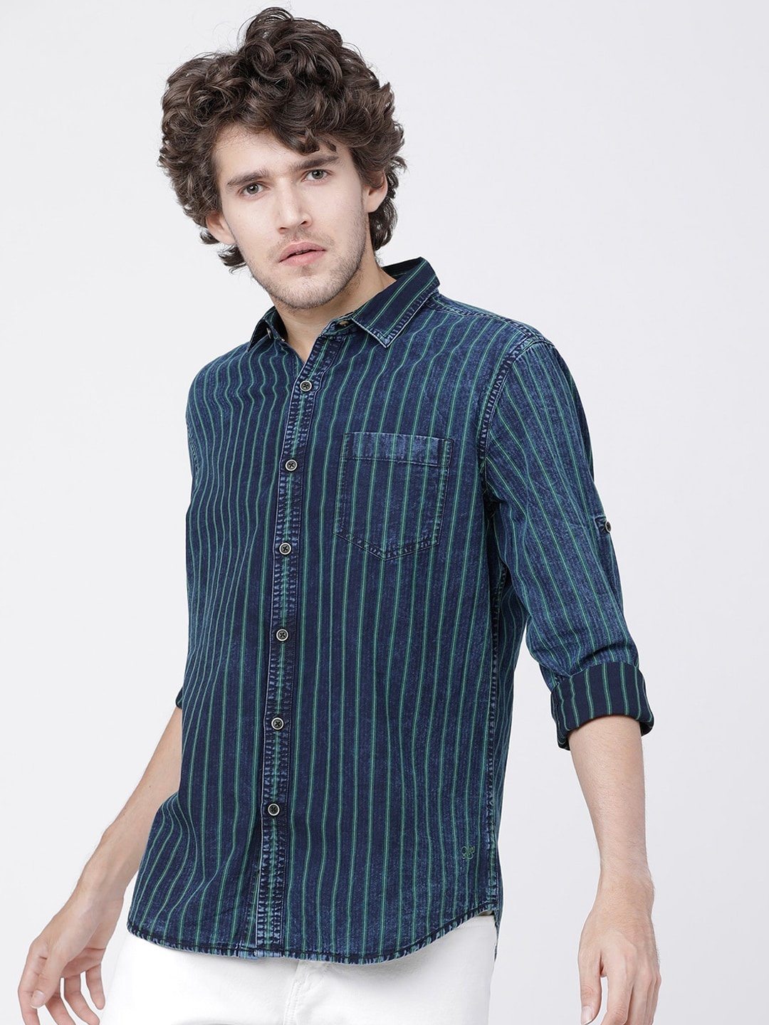 

LOCOMOTIVE Men Indigo & Green Slim Fit Striped Casual Shirt, Blue