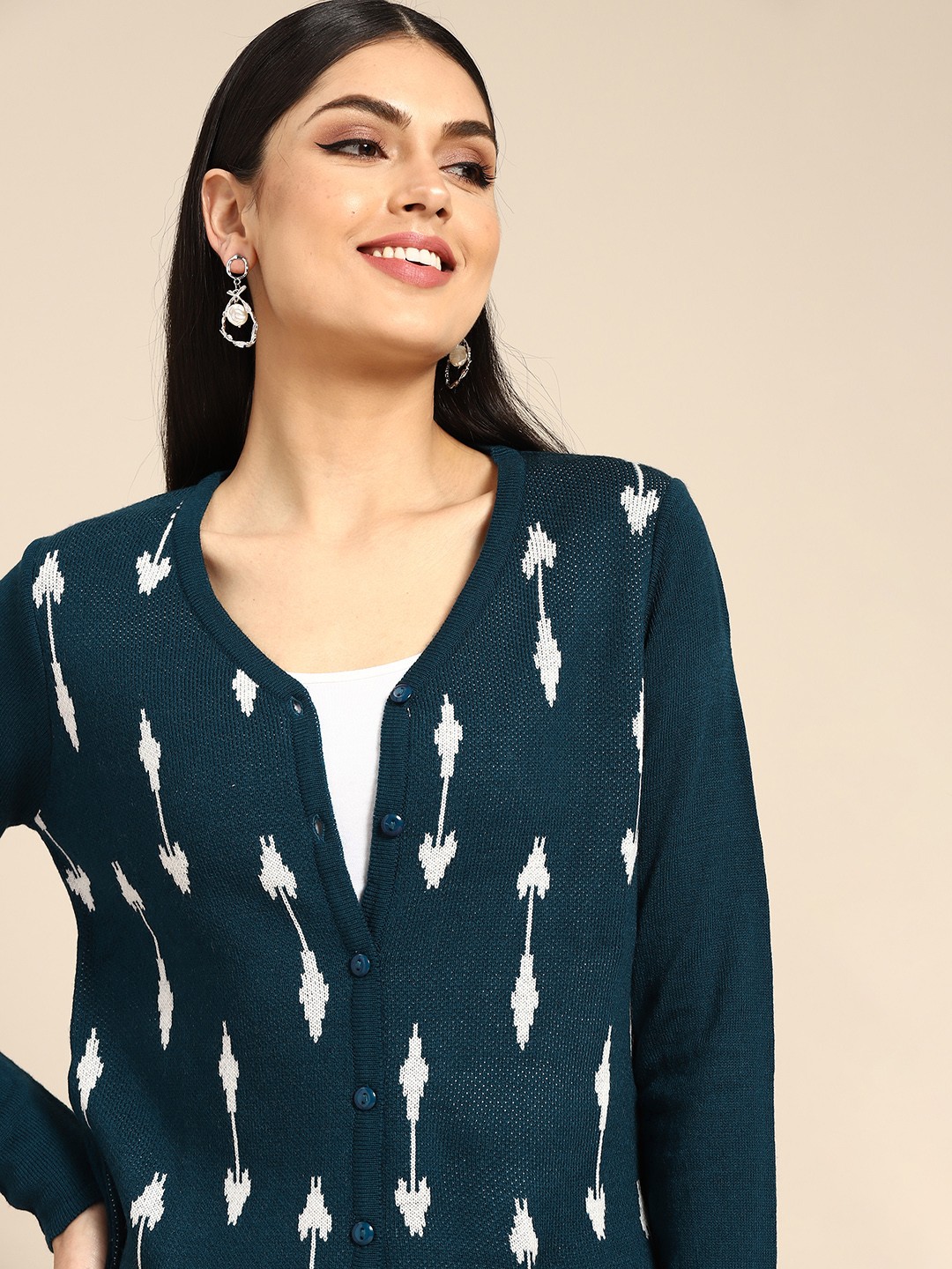 

Anouk Women Navy Blue & Off White Self-Design Winter Cardigan