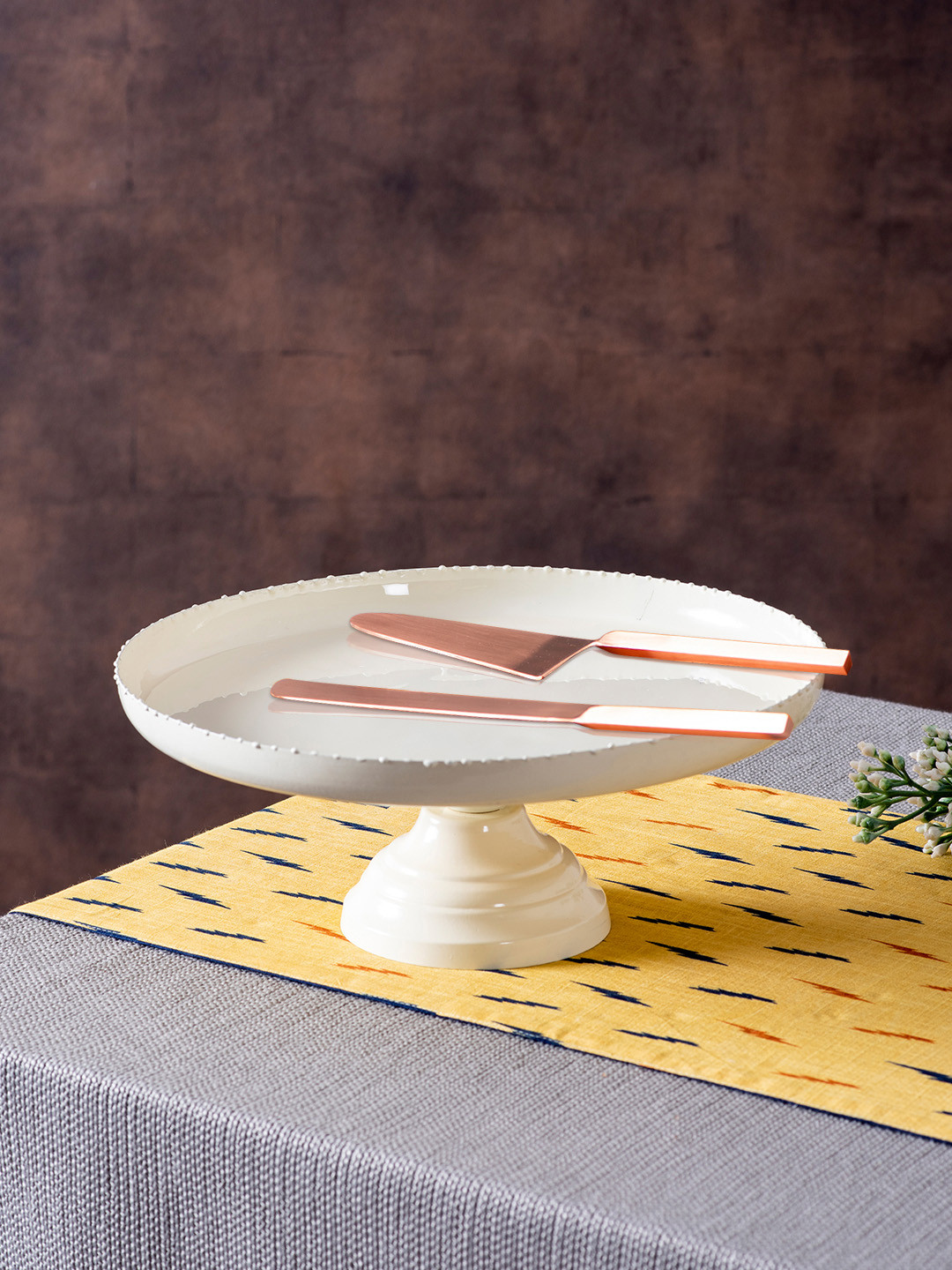 

nestroots Set of Off-White & Brown Solid Cake Stand & Server & Knife