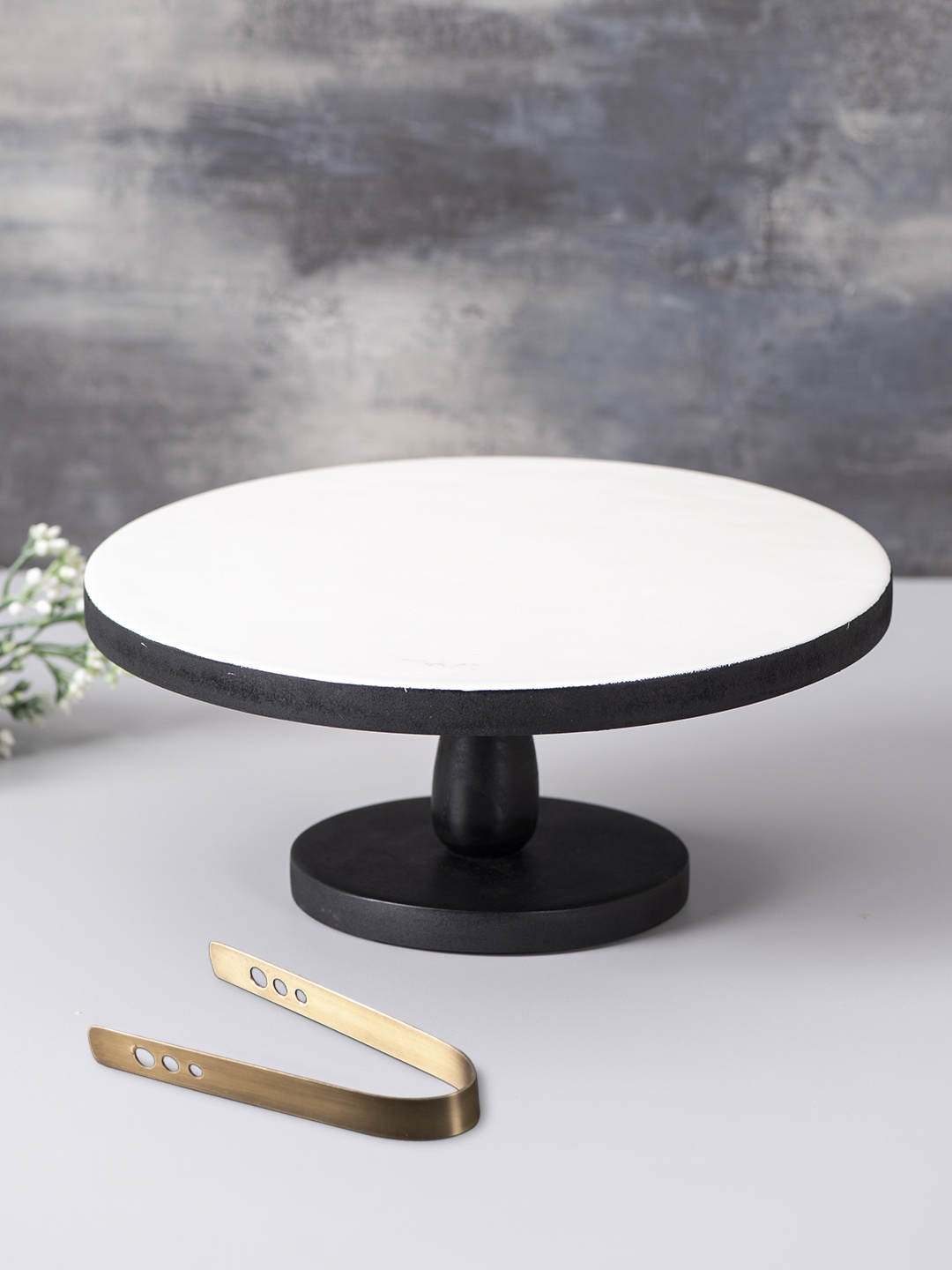 

nestroots Set of Off-White & Gold-Toned Solid Cake Stand & Tongs