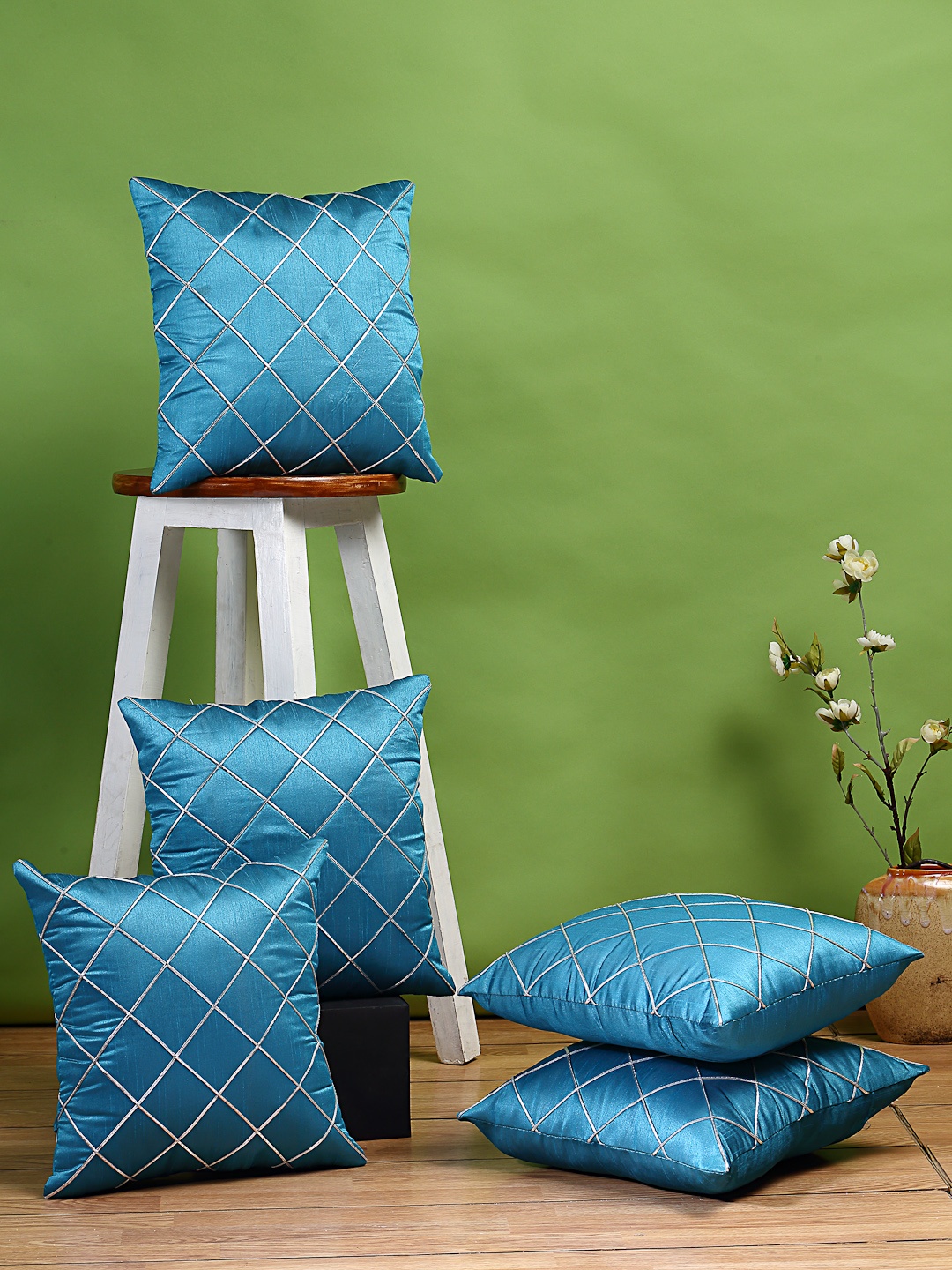 

DREAM WEAVERZ Turquoise Blue Set of 5 Checked Embellished Square Cushion Covers