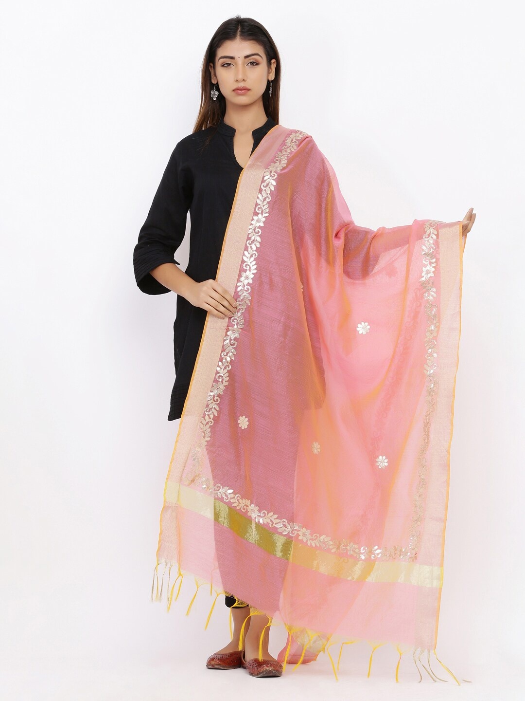 

SOUNDARYA Peach-Coloured & Silver-Coloured Embroidered Gota Patti Dupatta