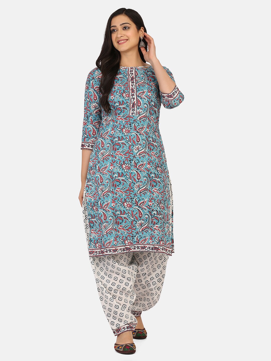 

Shaily Blue & White Pure Cotton Unstitched Dress Material