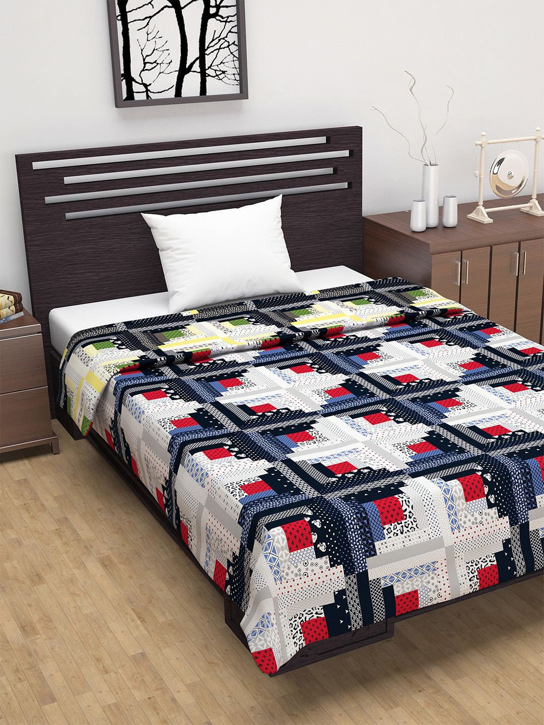 

Divine Casa White & Blue Abstract AC Room 110 GSM Single Bed Dohar