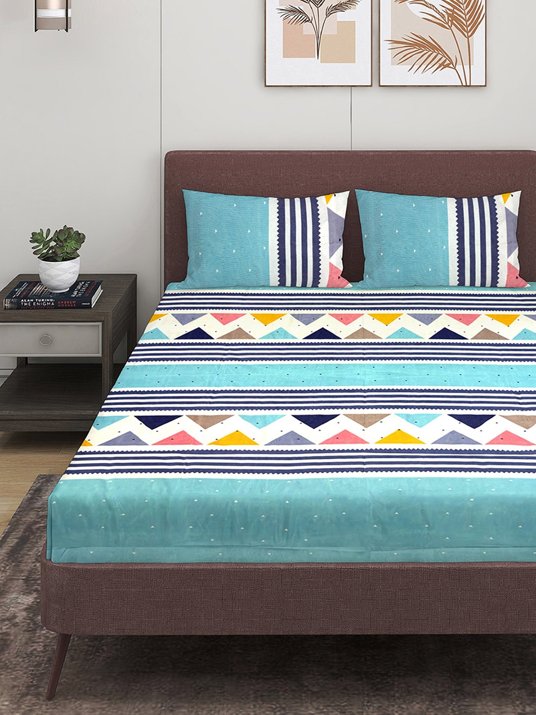 

ROMEE Geometric Printed 144 TC Microfiber Queen Bedsheet with 2 Pillow Covers, Blue