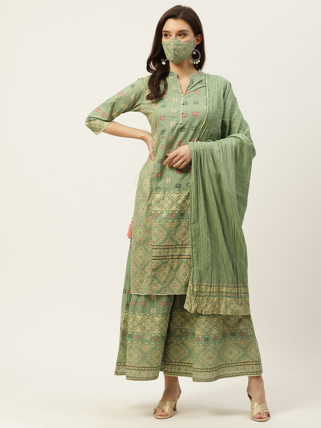 

Juniper Women Green & Pink Ethnic Motifs Print Straight Kurta Set