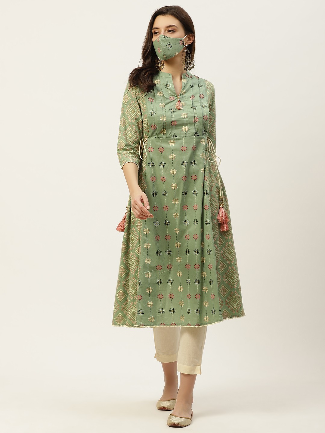 

Juniper Women Sea Green & Beige Pure Cotton Printed Block Print Kurta