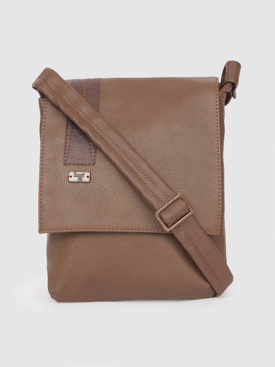 

Baggit Men Brown Solid TRAINER ENGLISH Messenger Bag