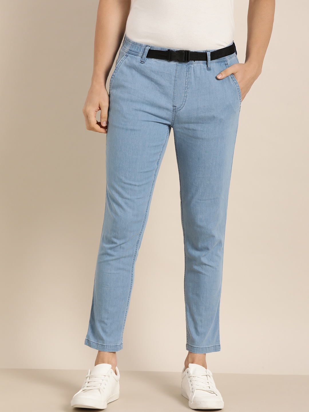 

ether Men Blue Mid-Rise Clean Look Jeans