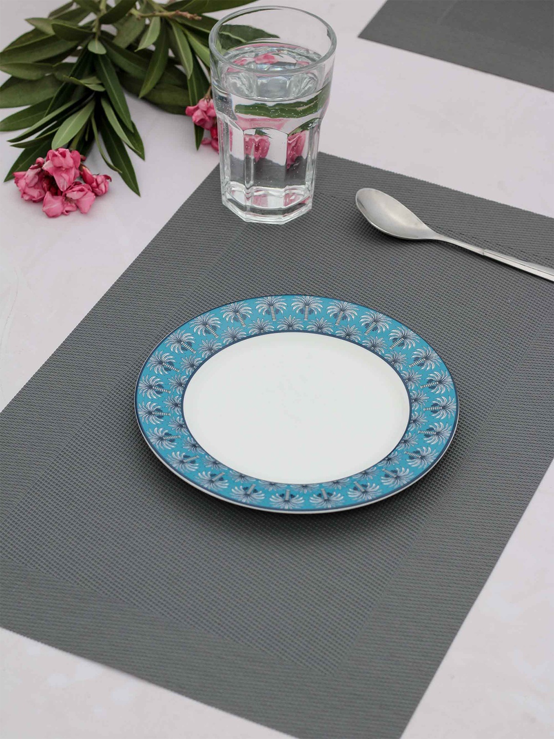 

India Circus White & Blue Set