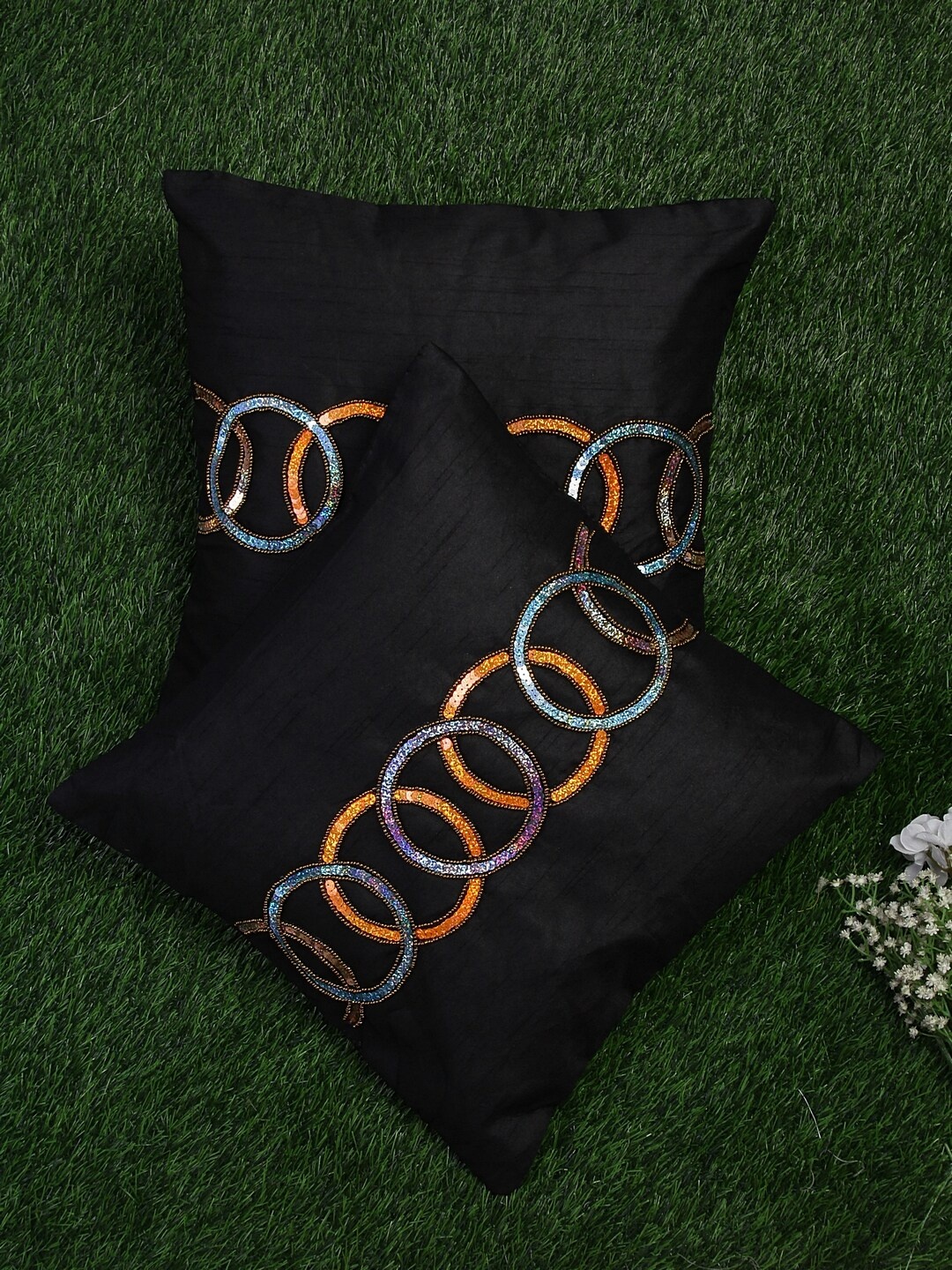 

Alina decor Unisex Black Solid