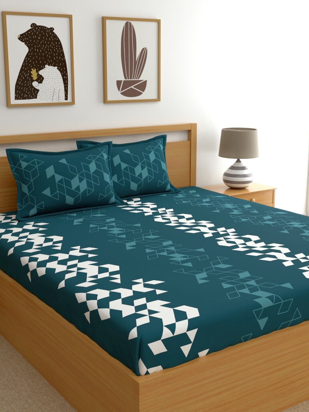 

Dreamscape Blue Geometric Cotton Blue King Fitted Bedsheet with 2 Pillow Covers, Teal