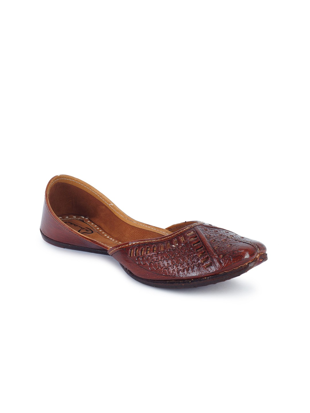 

The Desi Dulhan Women Brown Printed Leather Mojaris