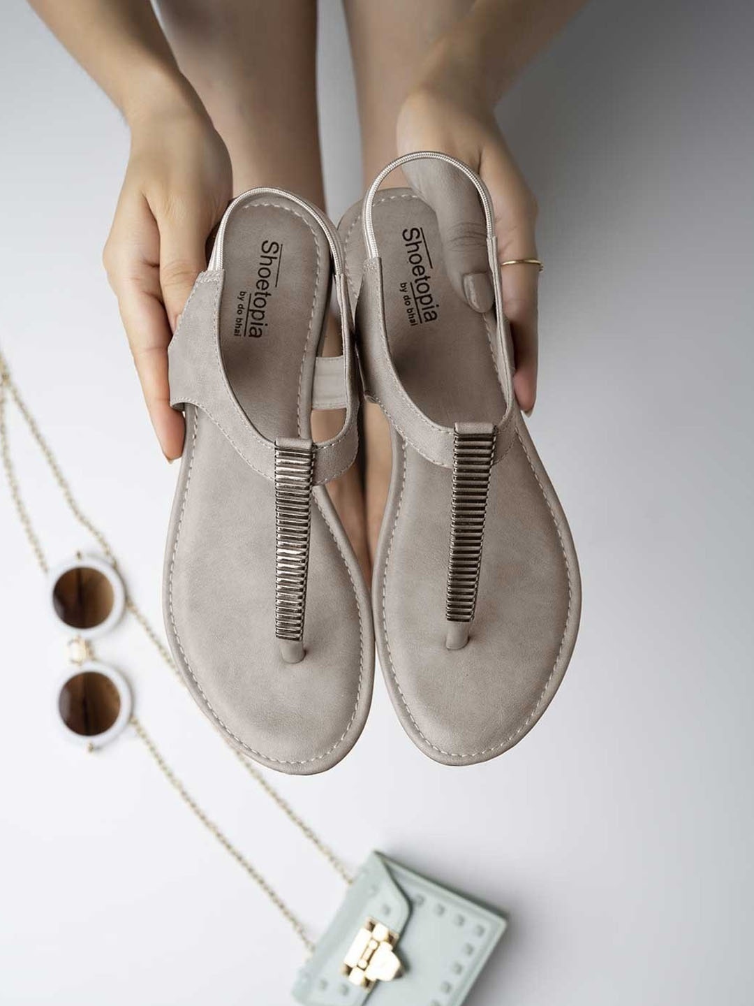

Shoetopia Women Grey Embellished T-Strap Flats