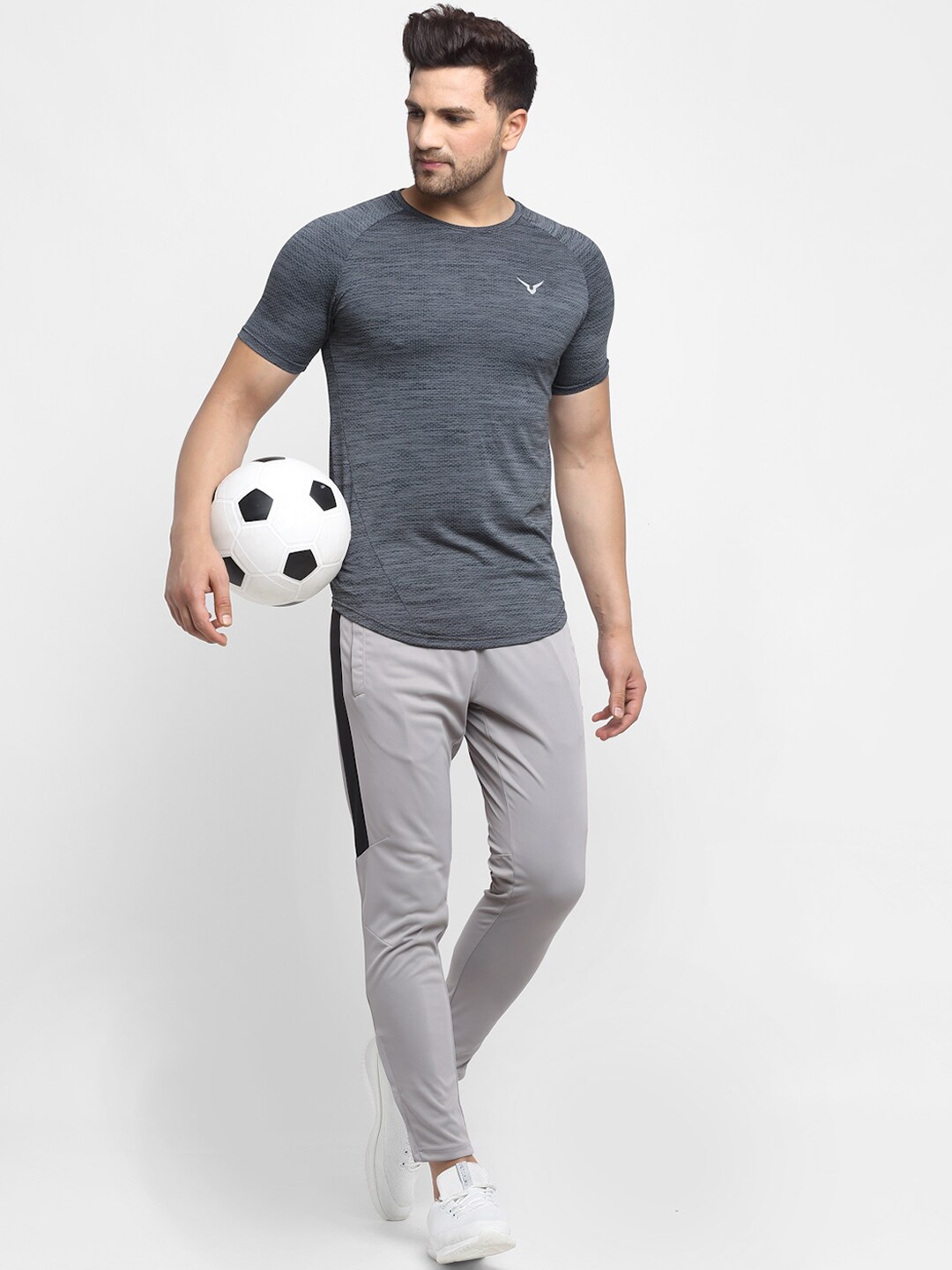 

Invincible Men Fitness Tee, Grey