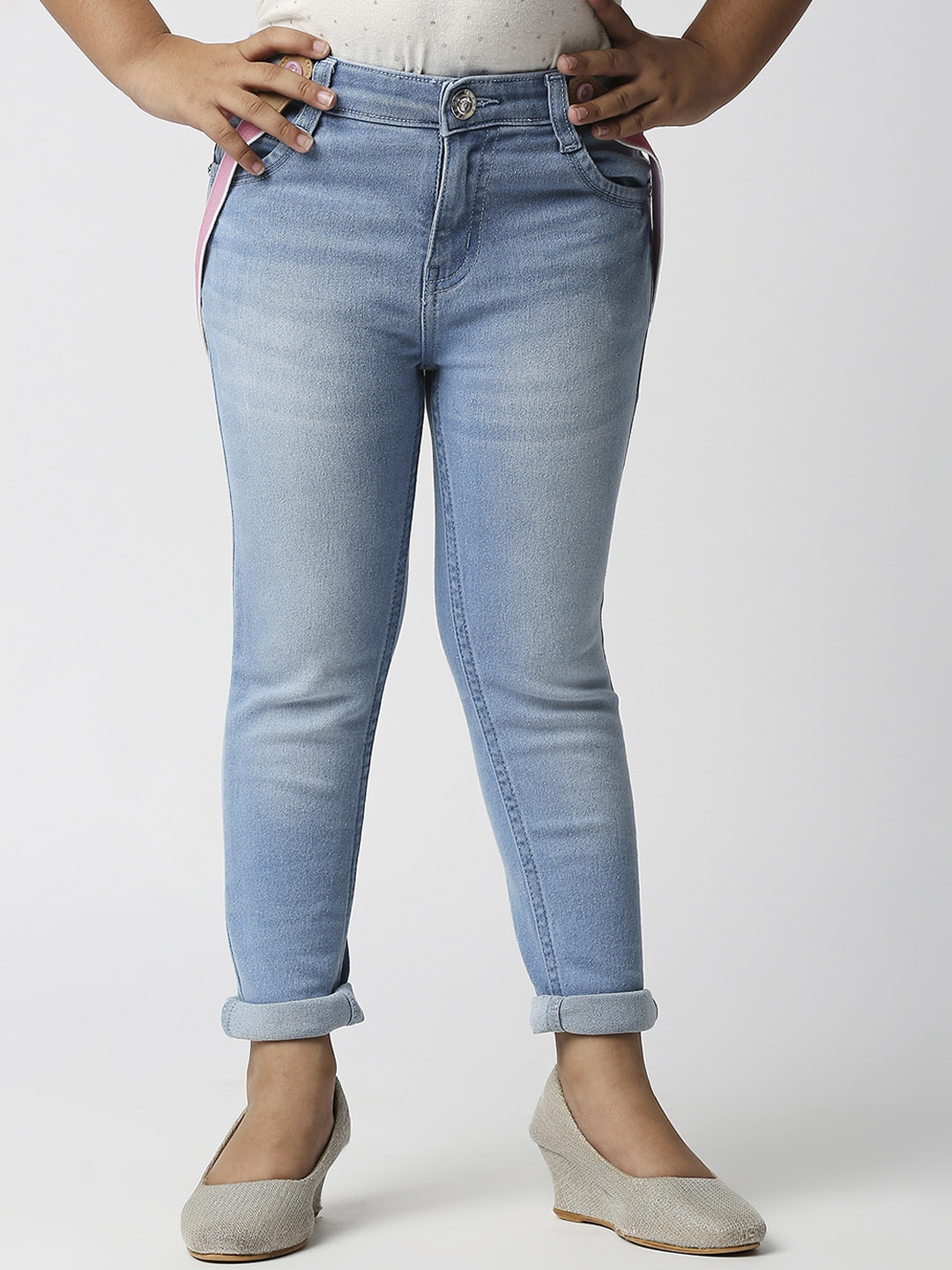

High Star Girls Blue Slim Fit Mid-Rise Clean Look Jeans with Suspenders