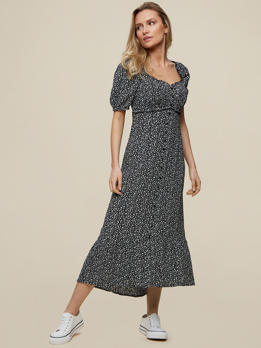 

DOROTHY PERKINS Women Black & White Floral Print Midi A-Line Dress