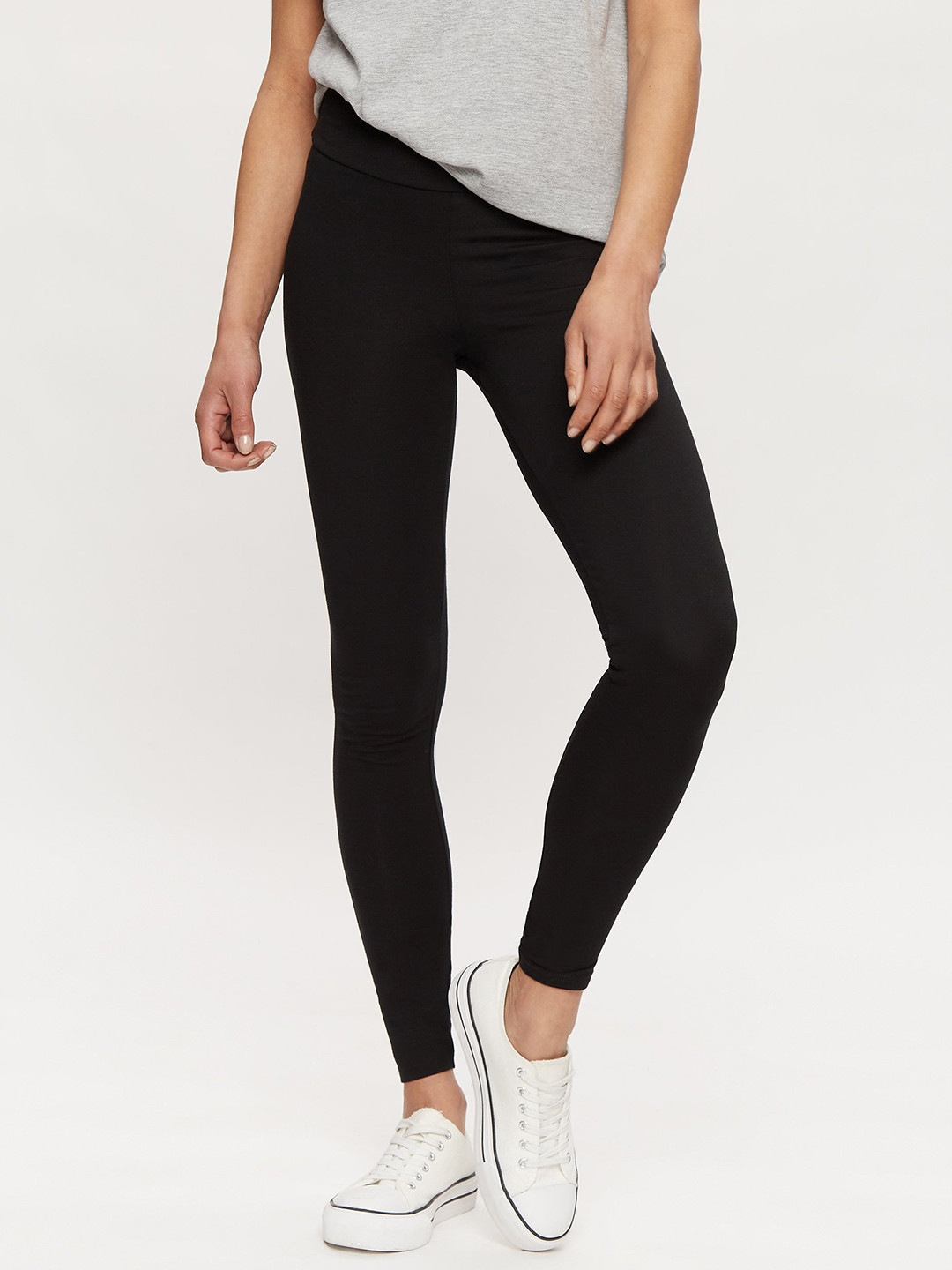 

DOROTHY PERKINS Women Black Organic Cotton Solid High-Rise Leggings