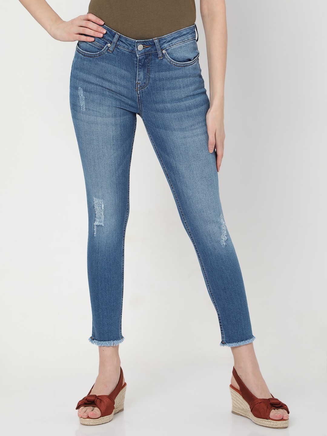 

Vero Moda Women Blue Skinny Fit Heavy Fade Jeans