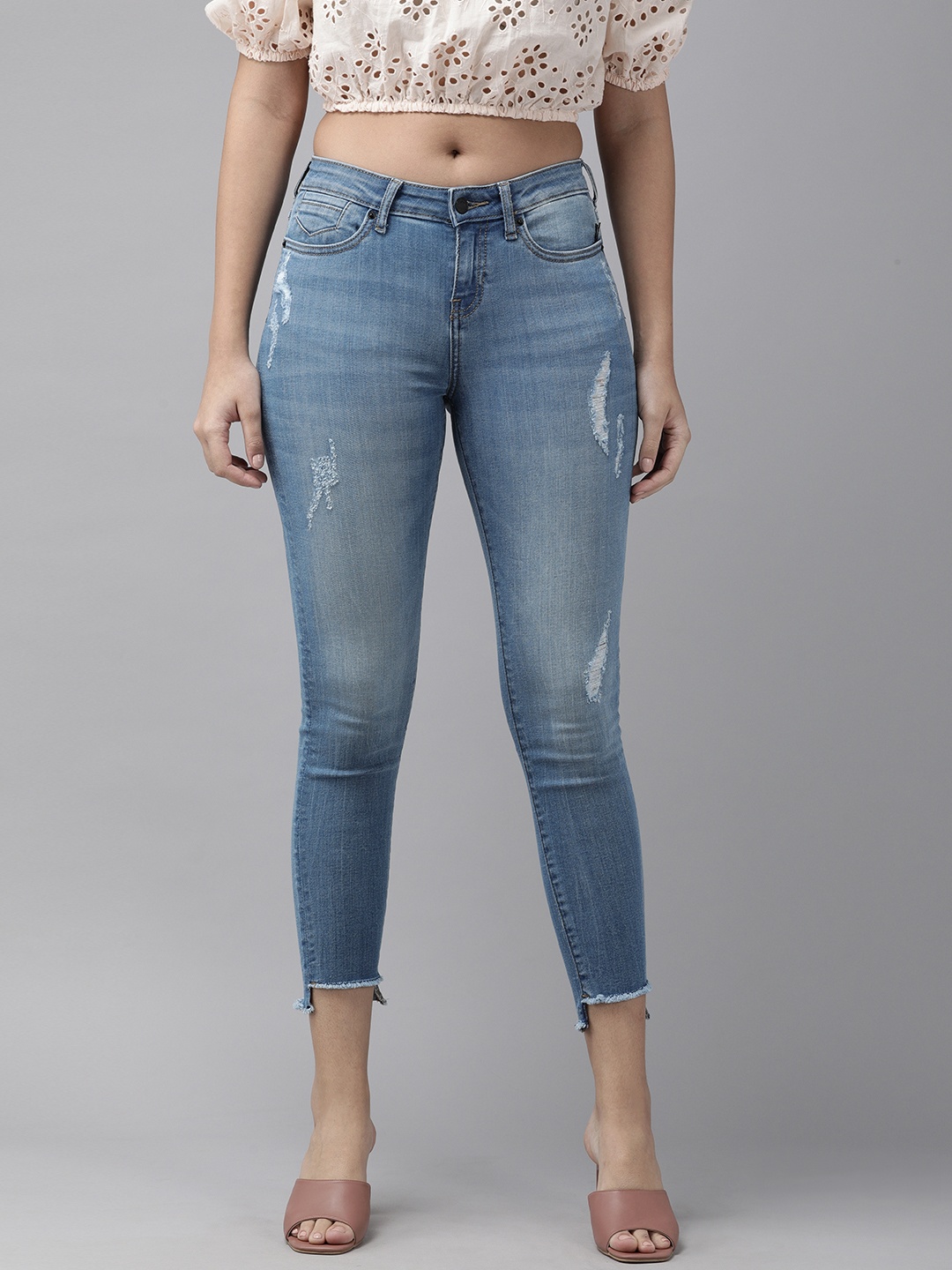 

Vero Moda Women Blue Skinny Fit Mildly Distressed Light Fade Stretchable Jeans
