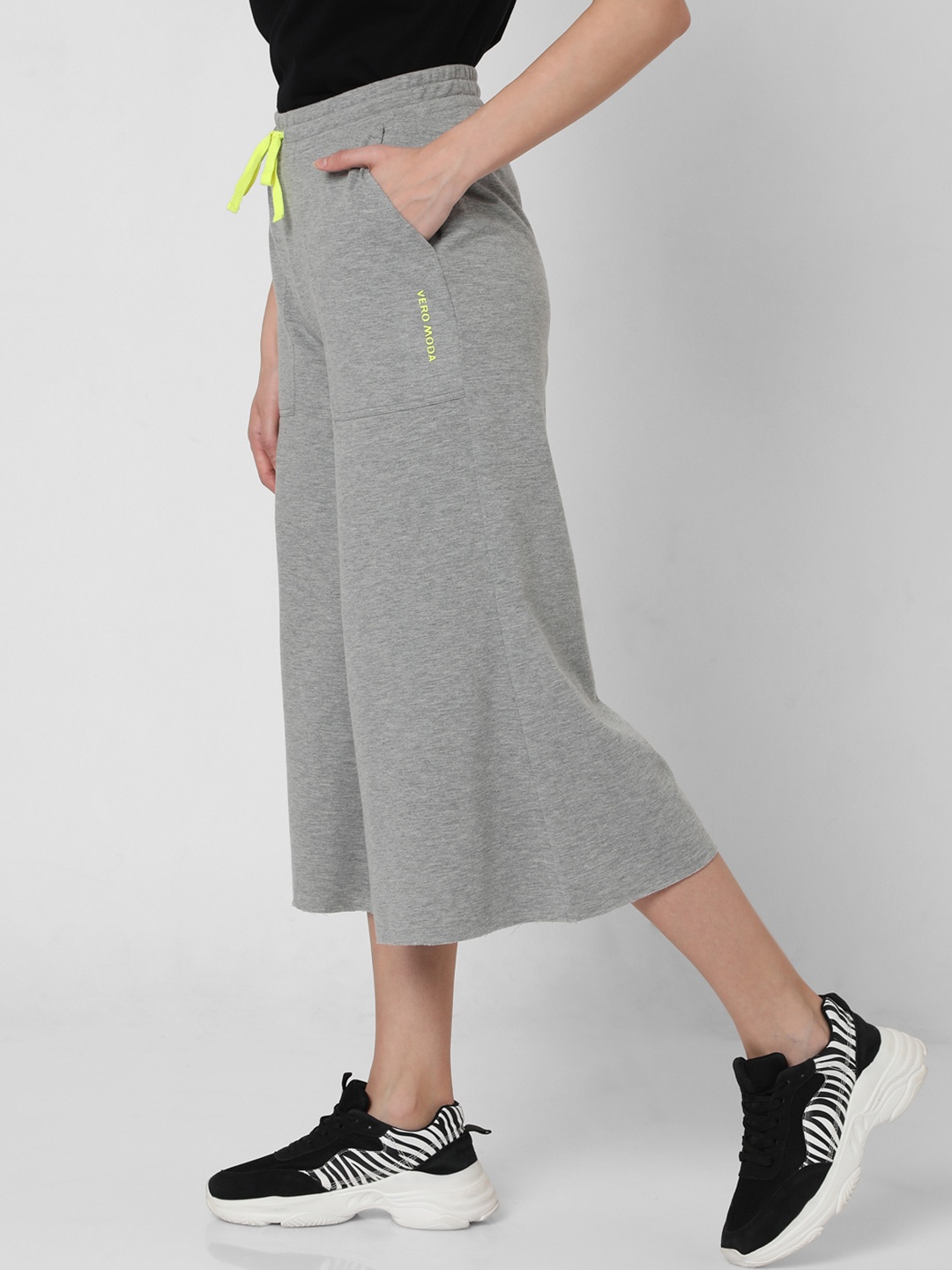 

Vero Moda Women Grey Melange Flared High-Rise Culottes Trousers