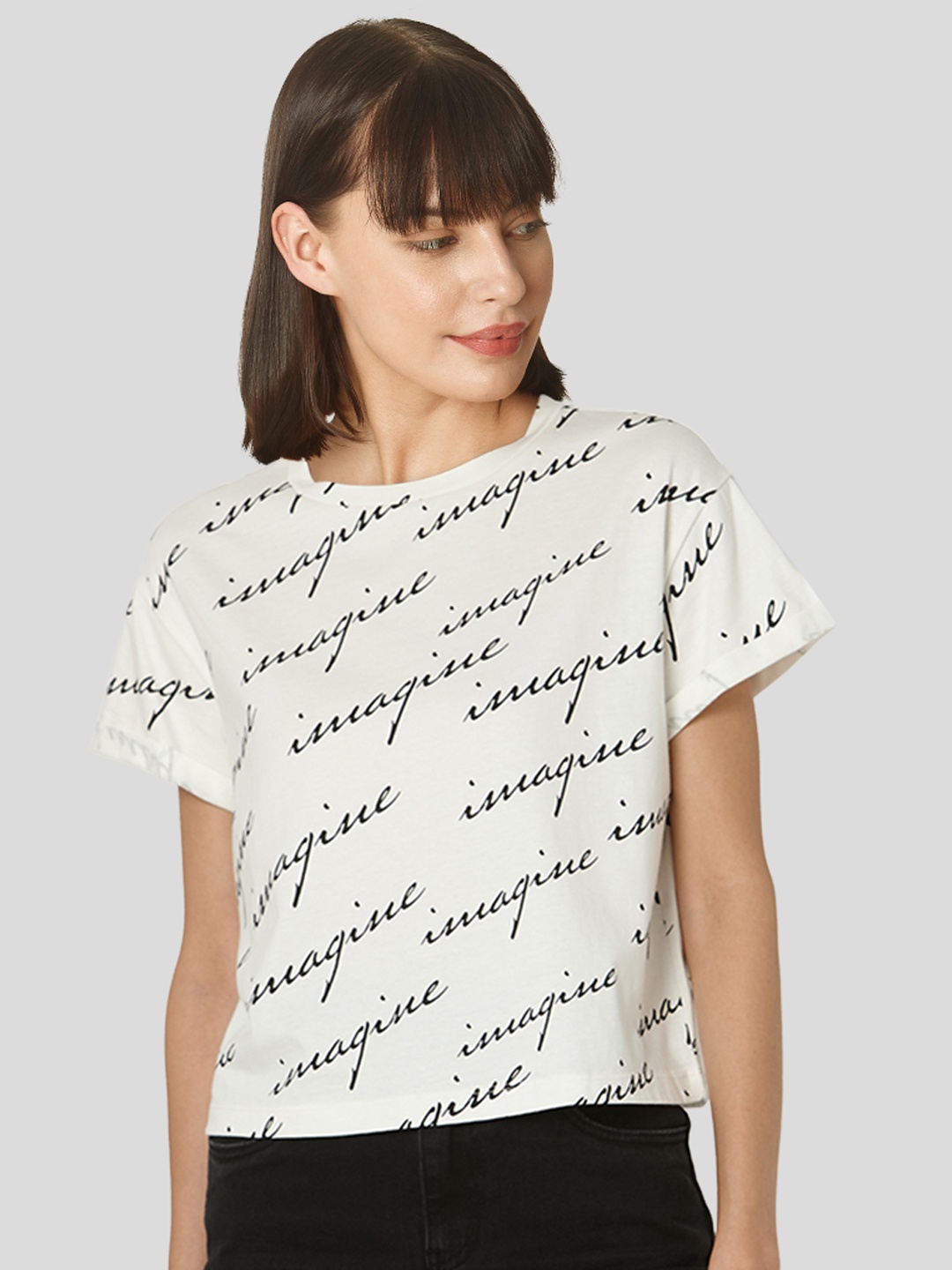 

Vero Moda Women White & Black Printed T-shirt