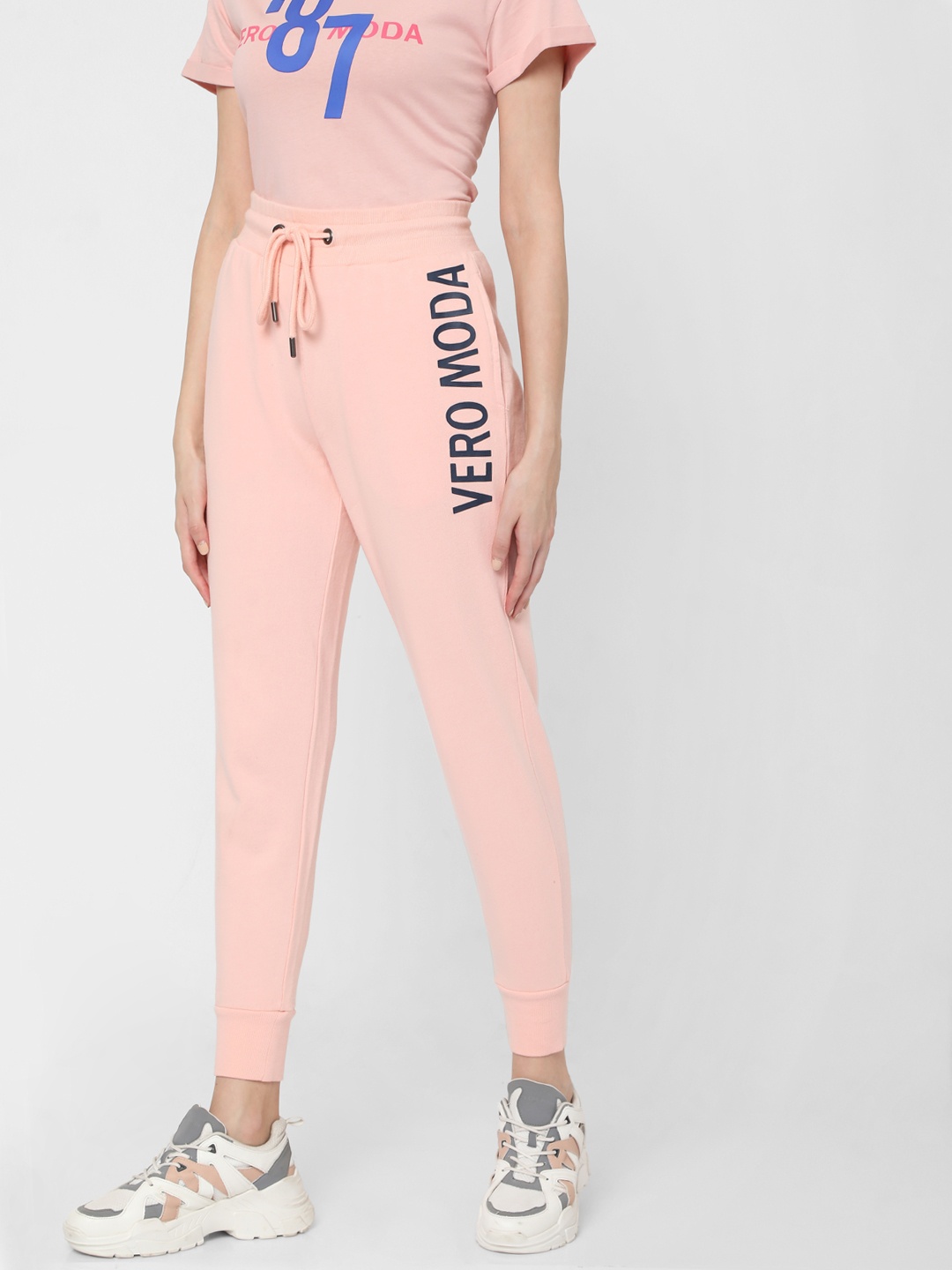 

Vero Moda Women Pink Printed Slim Fit Joggers, Peach