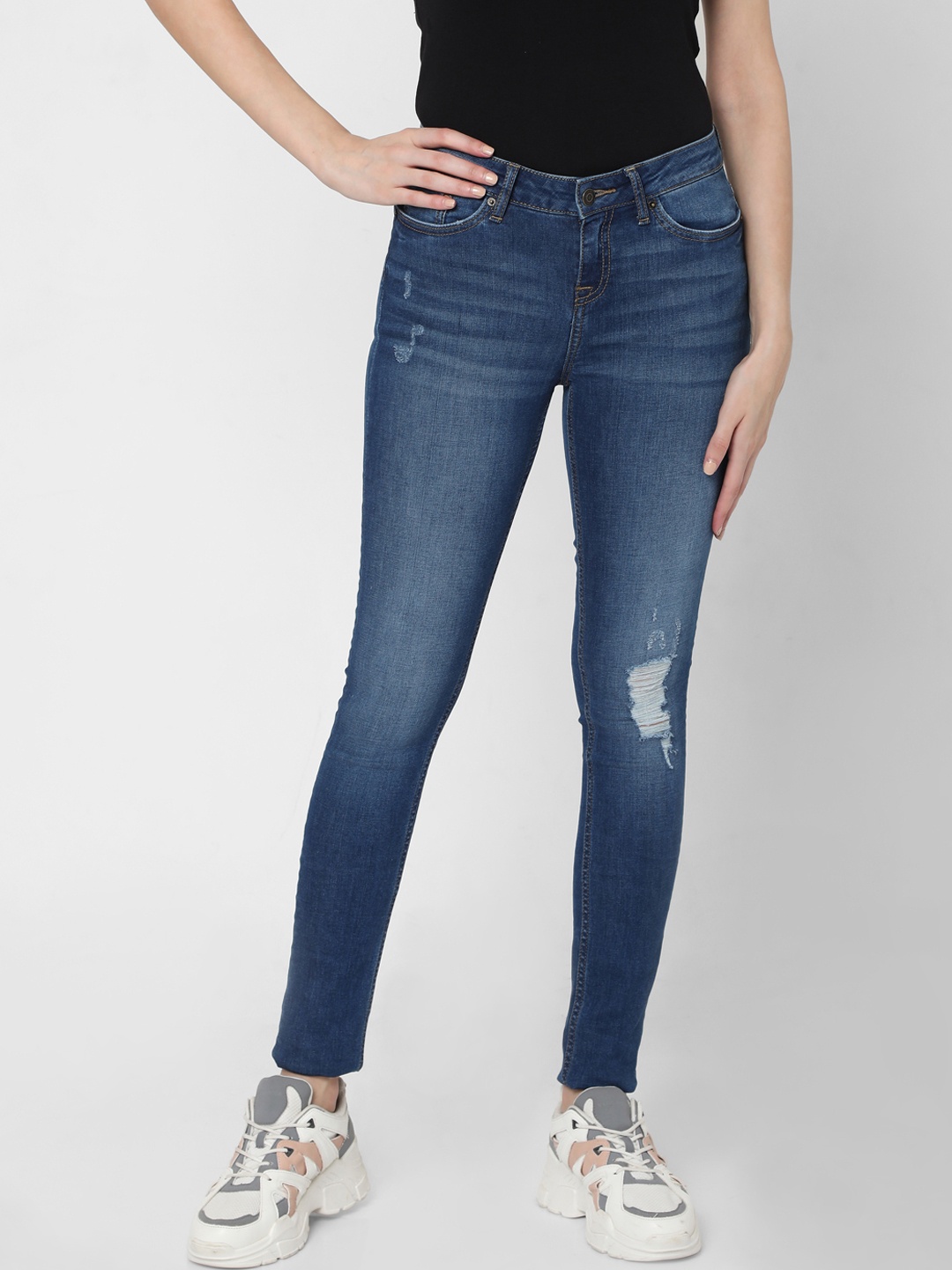 

Vero Moda Women Blue Skinny Fit Low Distressed Light Fade Stretchable Jeans
