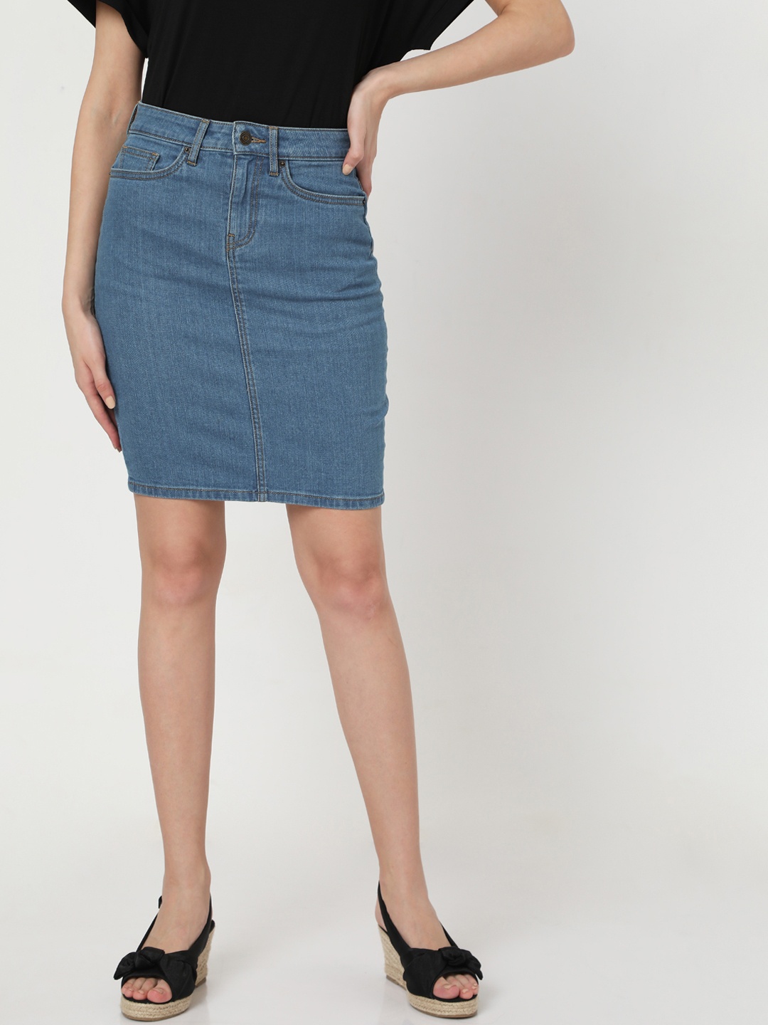 

Vero Moda Women Blue Solid Denim Pencil Skirt