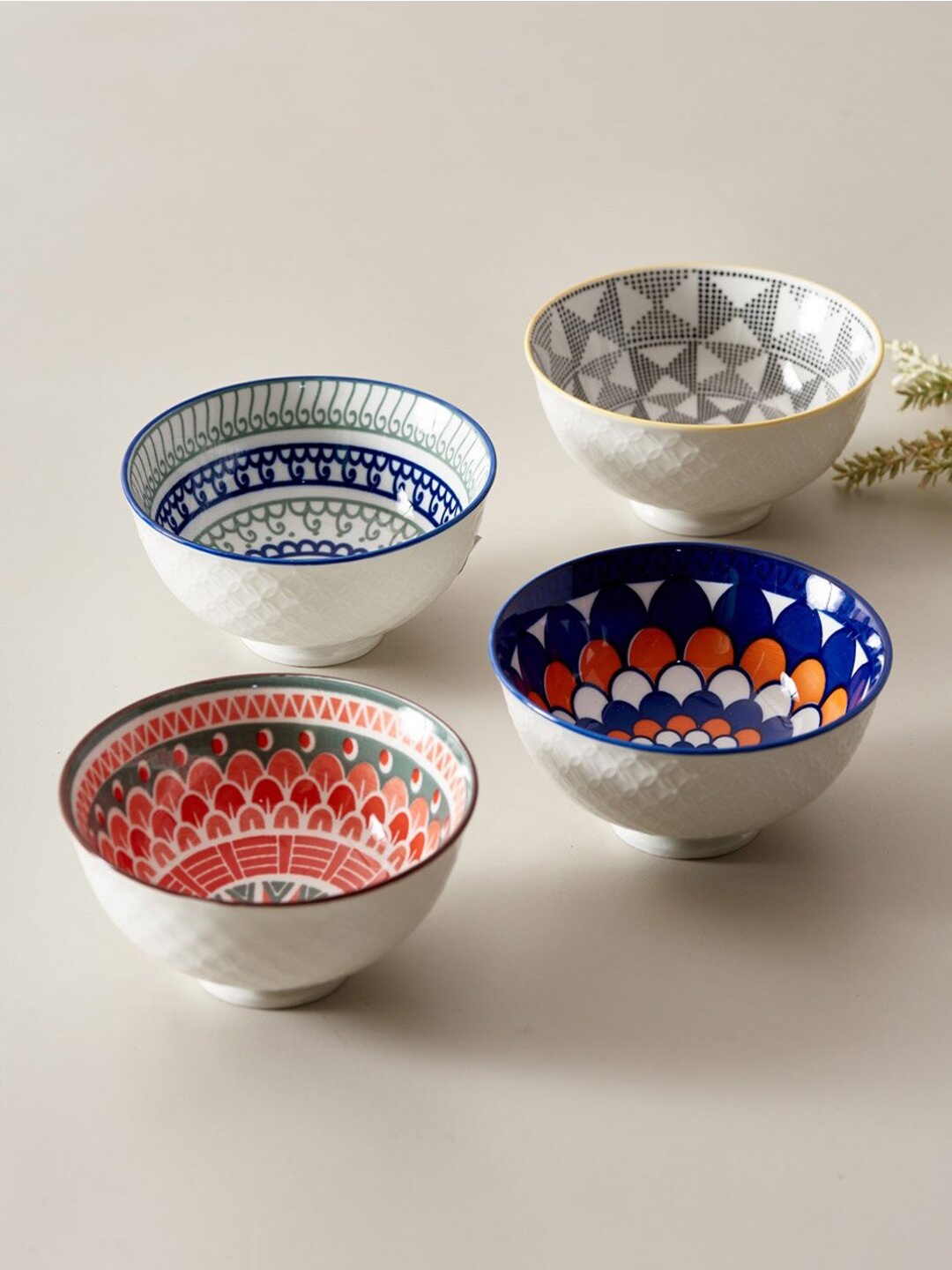 

THEDECORKART White & Blue 4 Pieces Bowls Set